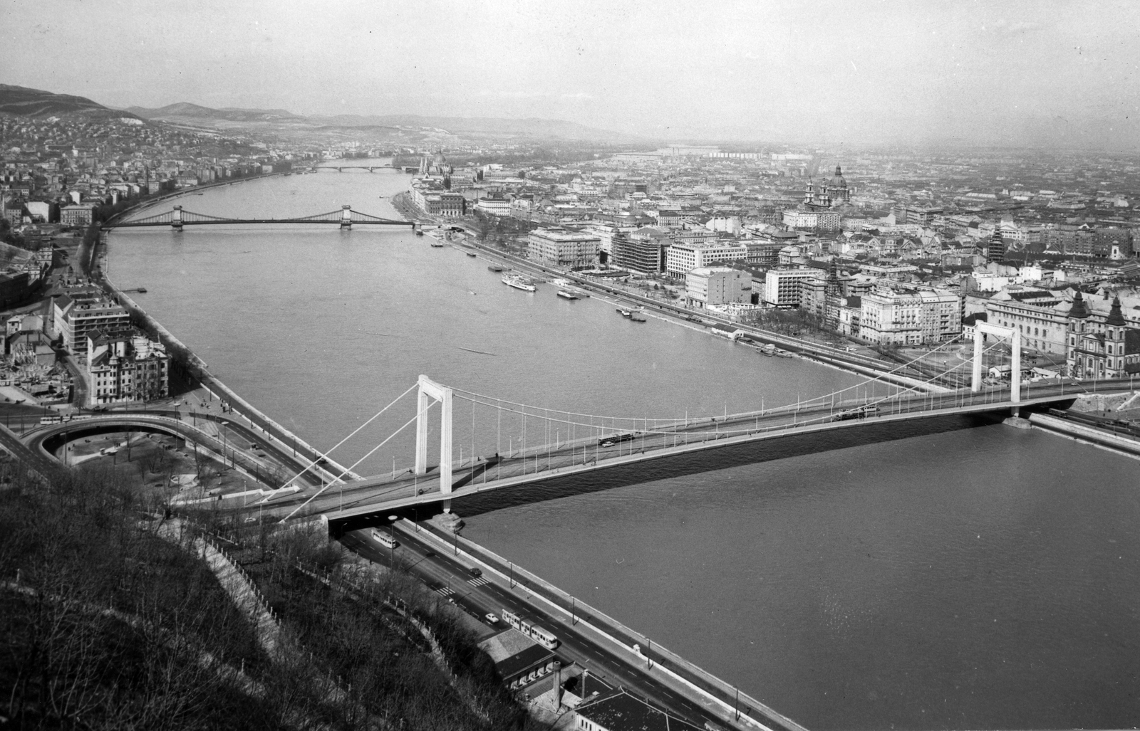 Hungary, Budapest I., látkép a Margit-sziget felé., 1965, Bambi, bridge, tram, picture, Danube, Budapest, suspension bridge, William Tierney Clark-design, Pál Sávoly-design, Fortepan #26483