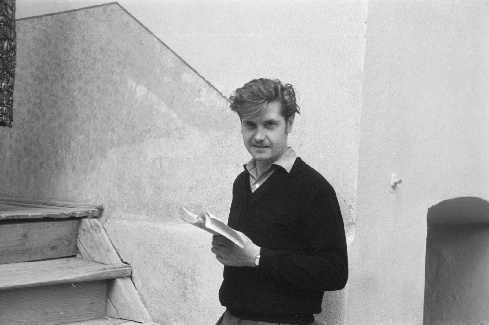 1963, Horváth József, portrait, reading, Fortepan #264881