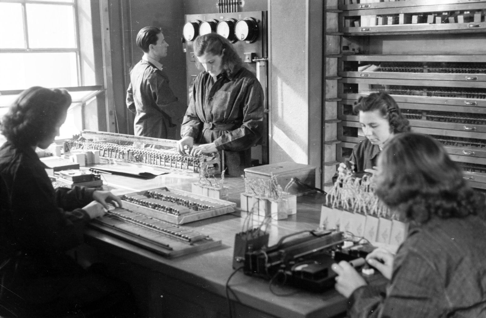 Hungary, Budapest XI., Fehérvári út 70., a Standard Villamossági Rt. (később BHG, Beloiannisz Híradástechnikai Gyár, majd BHG Hiradástechnikai Vállalat)., 1942, Horváth József, Budapest, Fortepan #265069