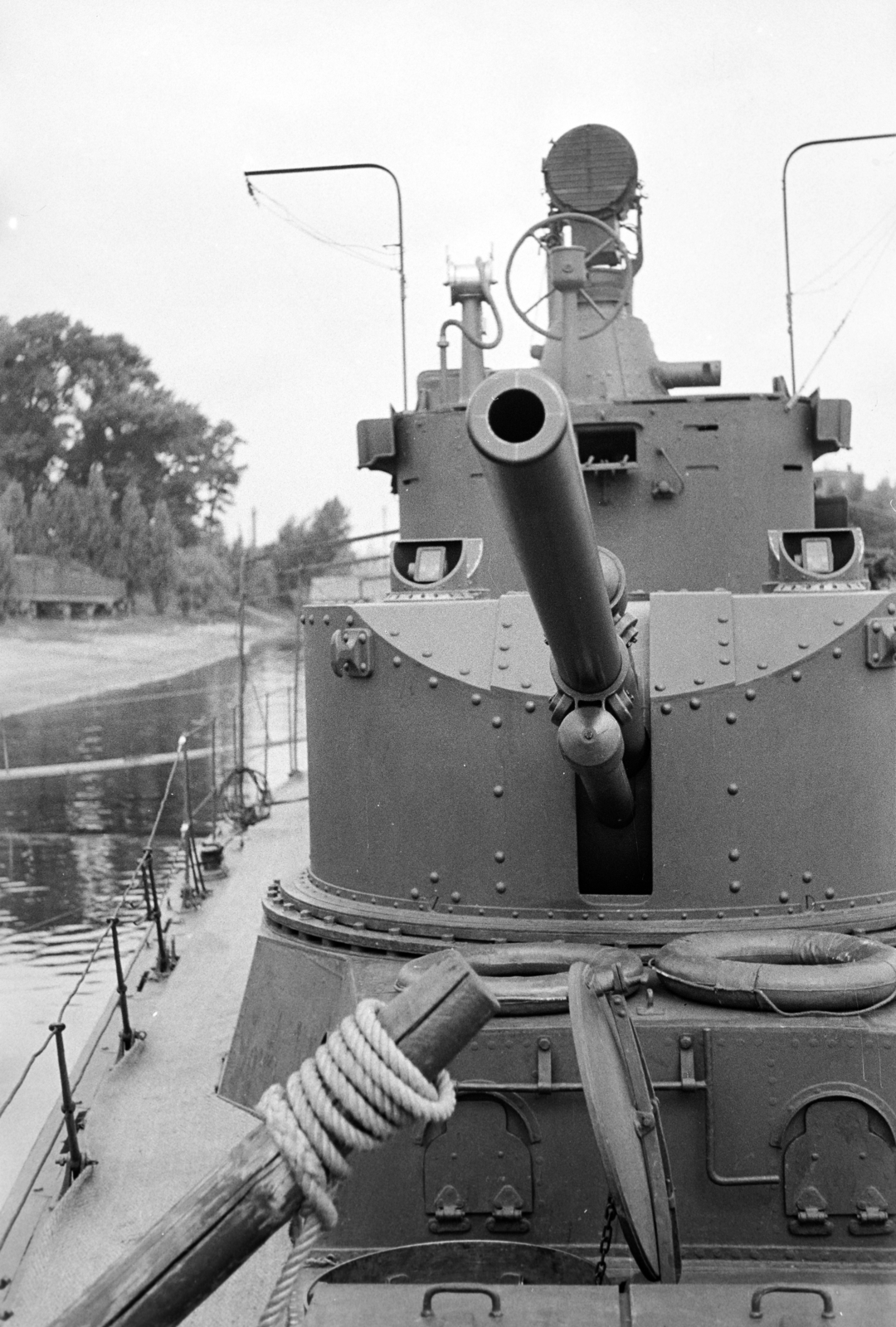 Hungary, a Magyar Királyi Folyamőrség őrnaszádja, a Győr lövegtornya., 1940, Horváth József, warship, river guard, corvette warship, Fortepan #265104