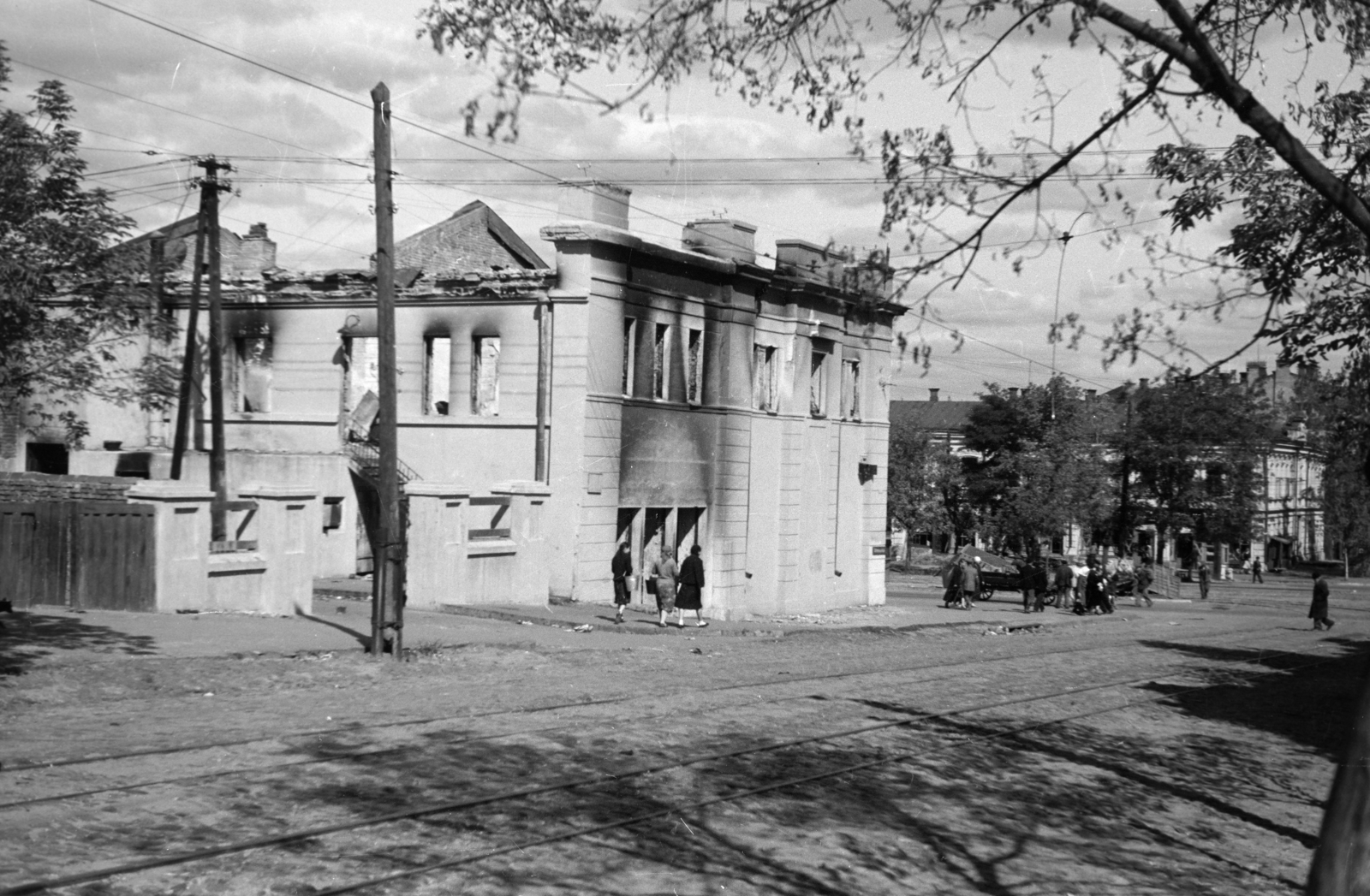 Ukraine, Dnipro, Szicsovih Strilciv (Artjéma) utca a Dmitro Javornickij (Marx Károly) sugárút felé nézve., 1941, Horváth József, eastern front, war damage, Fortepan #265171