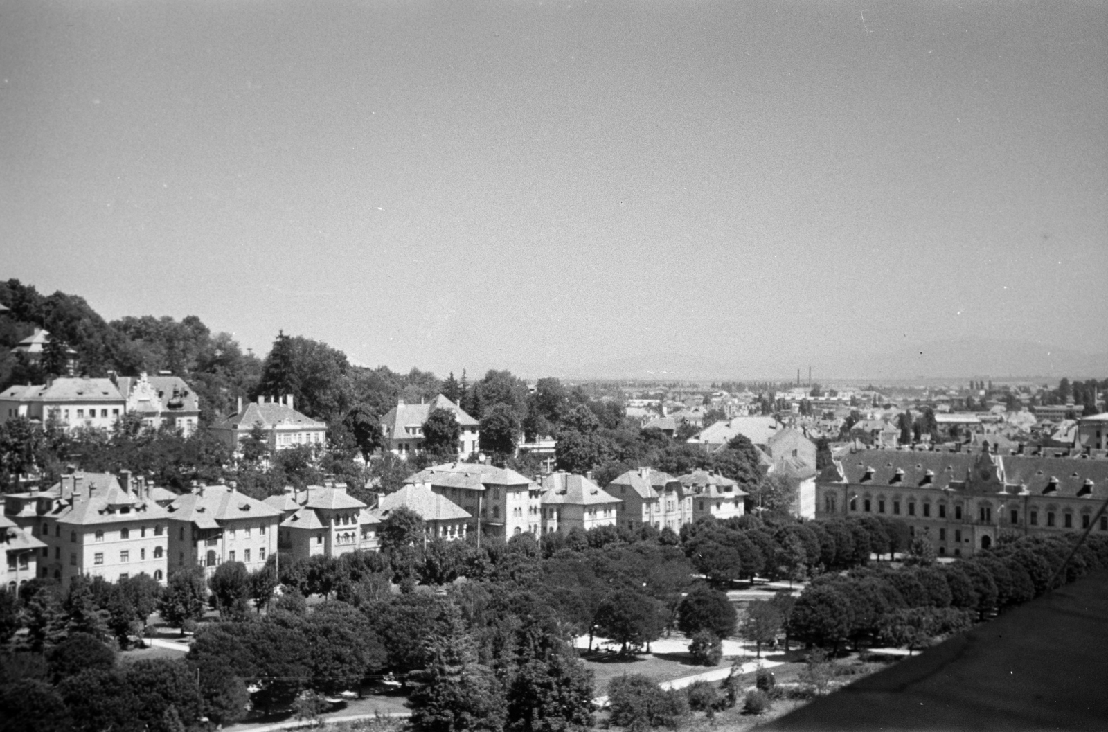 Romania,Transylvania, Brașov, kilátás, előtérben a Parcul Nicolae Titulescu., 1940, Horváth József, Fortepan #265357