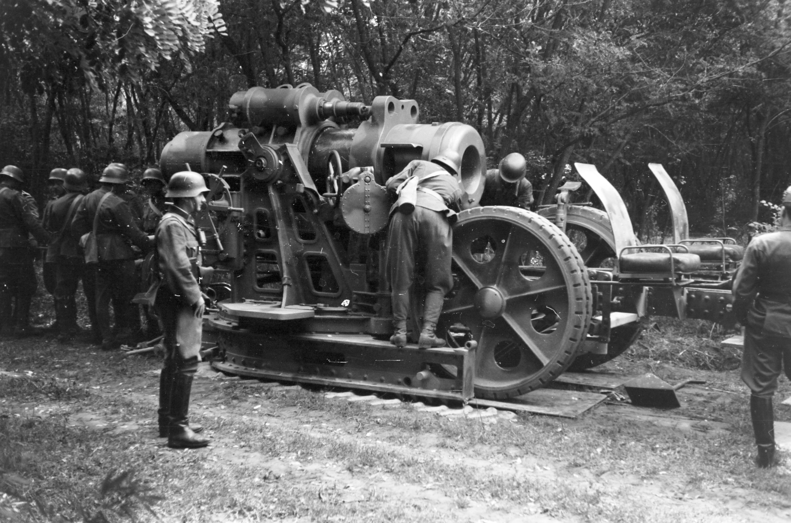 Magyarország, a Magyar Királyi Honvédség nehéztüzérségének kiképzése a Tiszántúlon., 1940, Horváth József, Skoda 30.5, Skoda-márka, tüzérség, Fortepan #265505