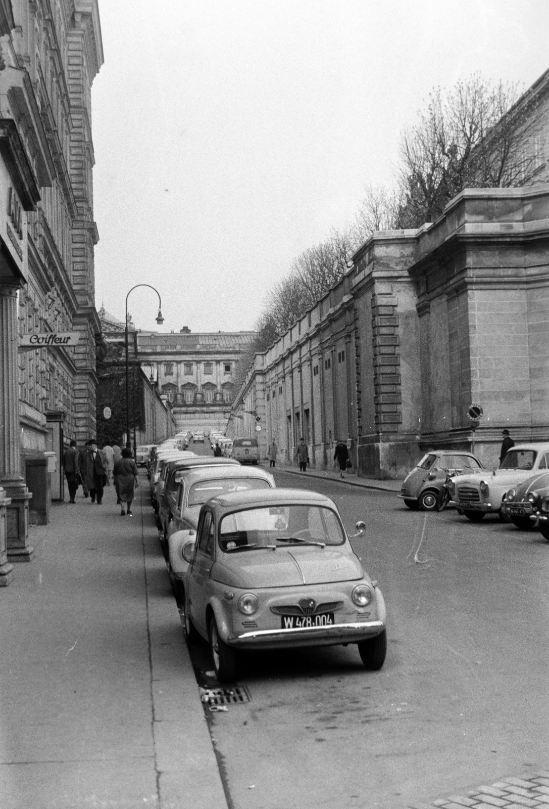 Austria, Vienna, Hanuschgasse, balra a Palmenhaus hátsó homlokzata, háttérben a Neue Burg., 1963, Horváth József, Fortepan #265686