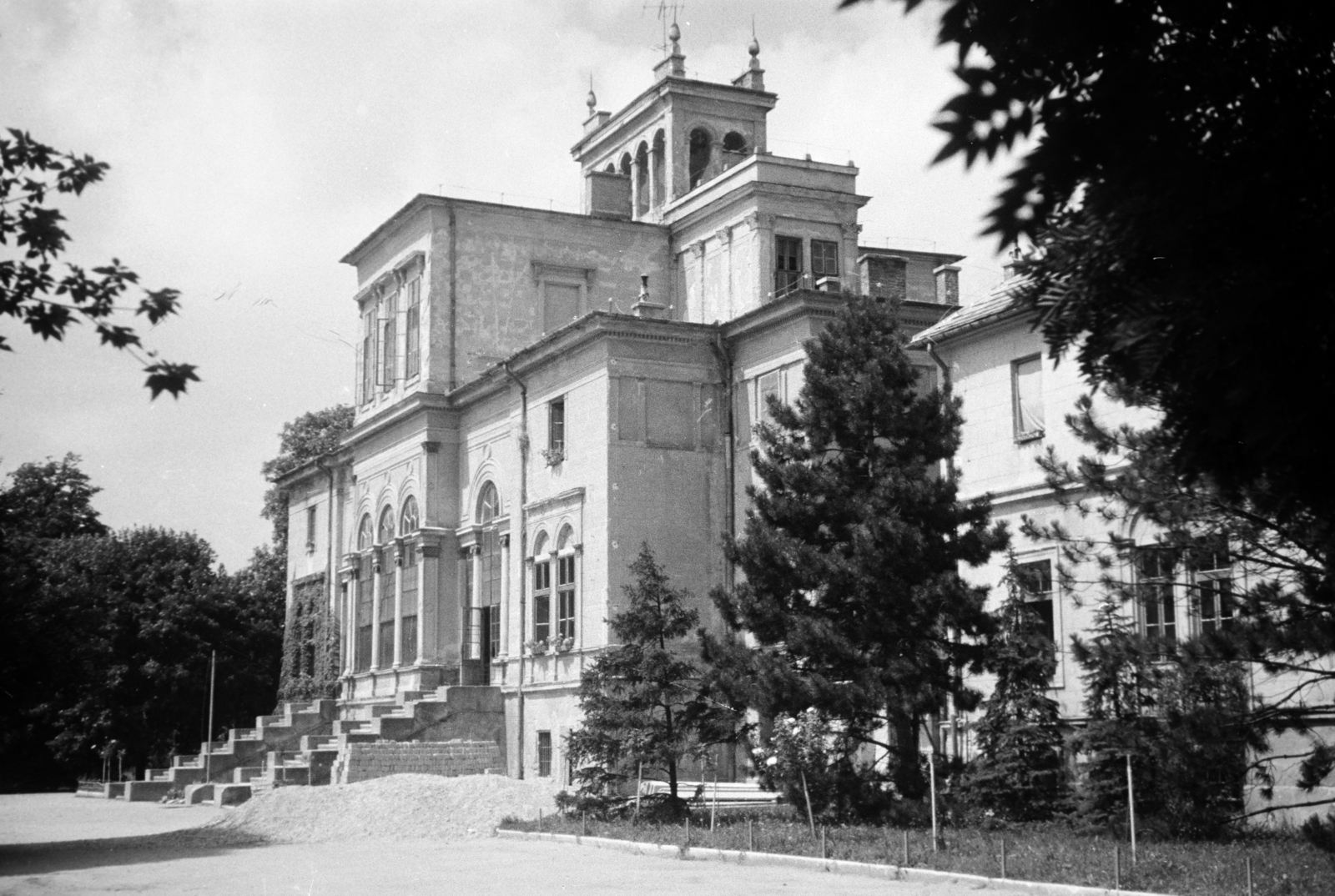 Hungary, Ikervár, Gróf Batthyány Lajos utca 2., Batthyány-kastély., 1953, Horváth József, architectural heritage, castle, Fortepan #265751