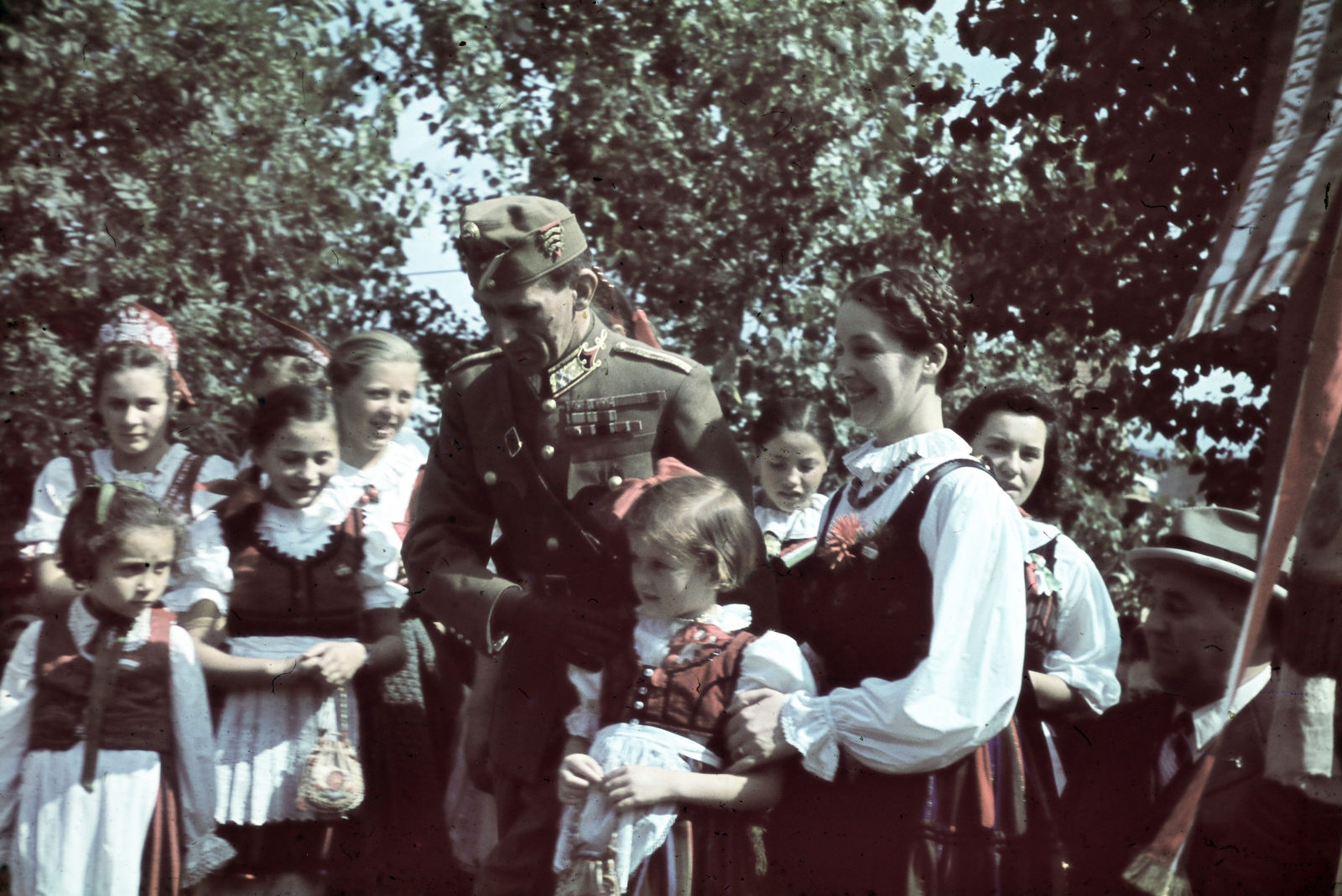 Romania,Transylvania, Miercurea Ciuc, a felvétel a magyar csapatok bevonulása idején, 1940. szeptember 11-én készült., 1940, Horváth József, colorful, soldier, Fortepan #265854