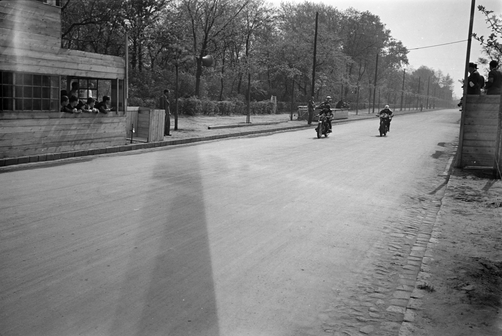 Hungary, People's Park, Budapest X., Magyarország Motorkerékpár Nagydíja, a motorverseny résztvevői., 1937, Horváth József, motorcycle race, motorcycle, Budapest, Fortepan #266034