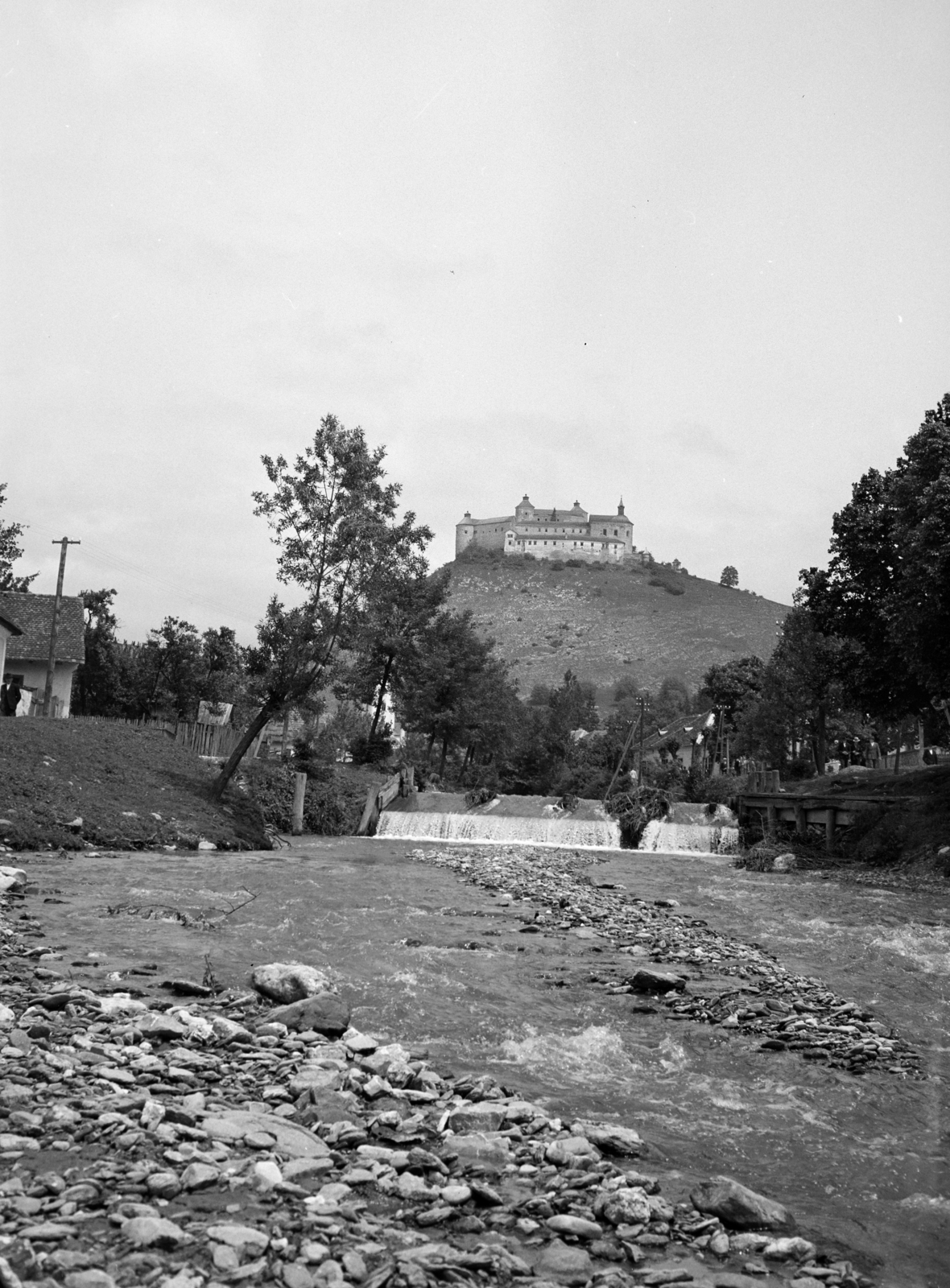 Slovakia, Krásnohorské Podhradie, Krasznahorka vára., 1939, Horváth József, castle, Fortepan #266062