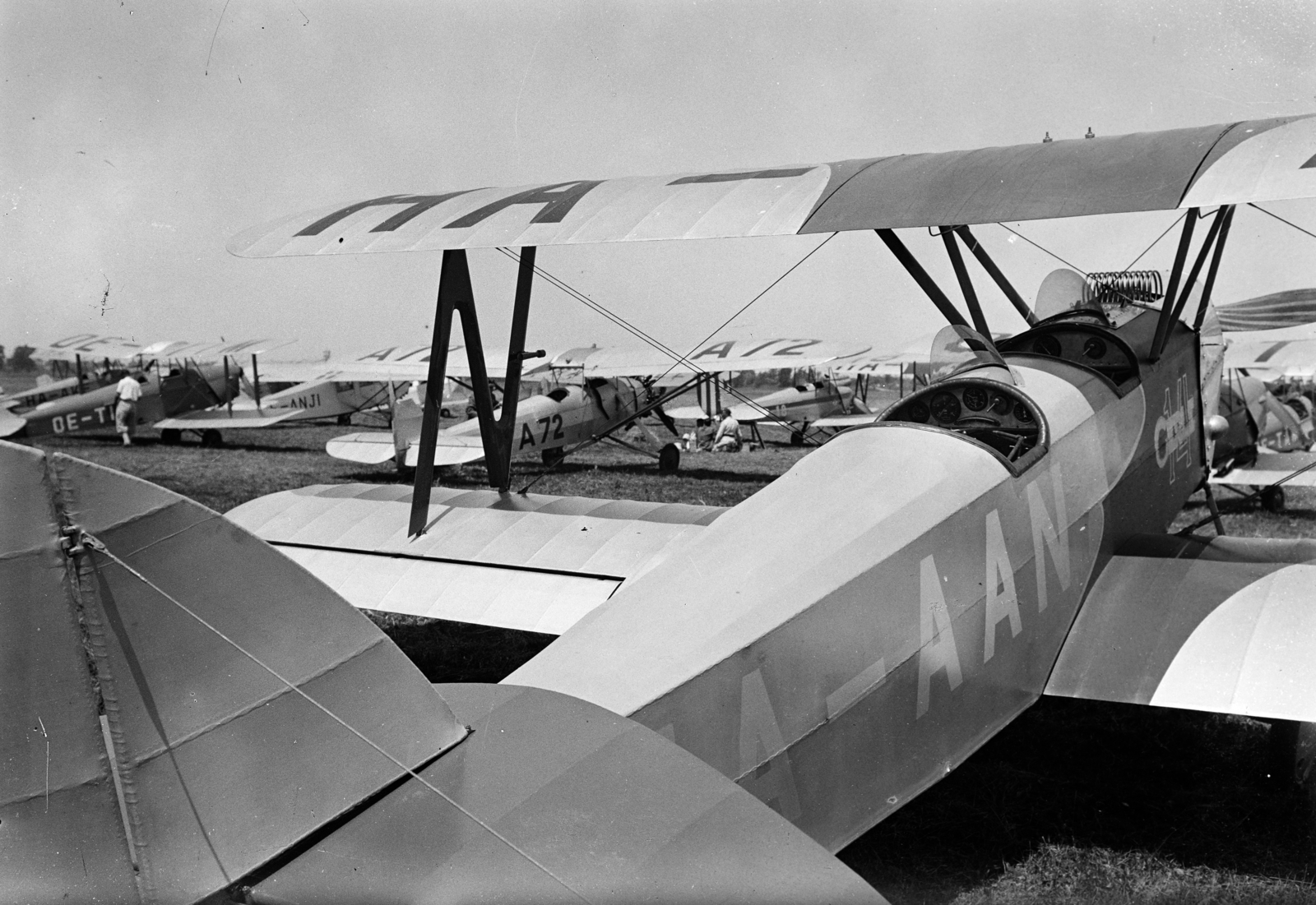 1936, Horváth József, registration mark, airplane, De Havilland-brand, biplane, Antal Bánhidi design, airport, Fortepan #266091