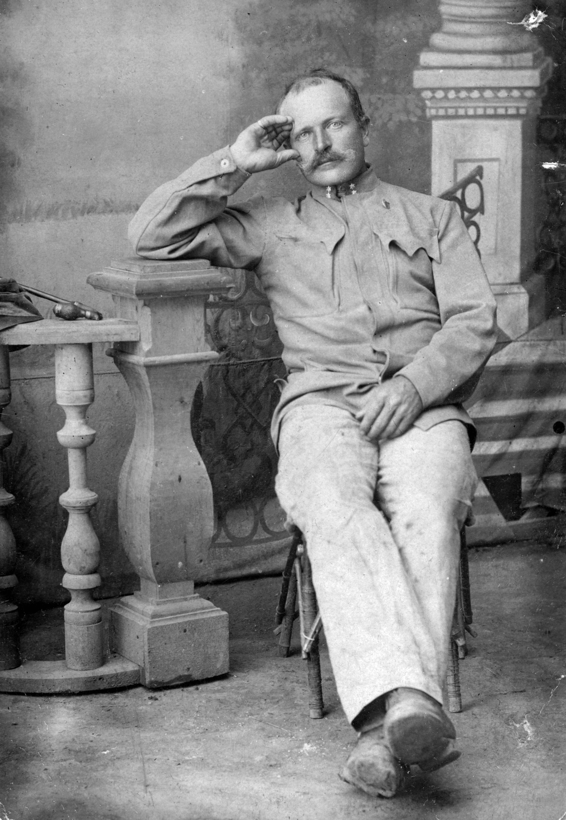 1904, Fortepan, portrait, studio, man, prop up the head, stretched legs, uniform, moustache, prop up on elbows, Fortepan #26652