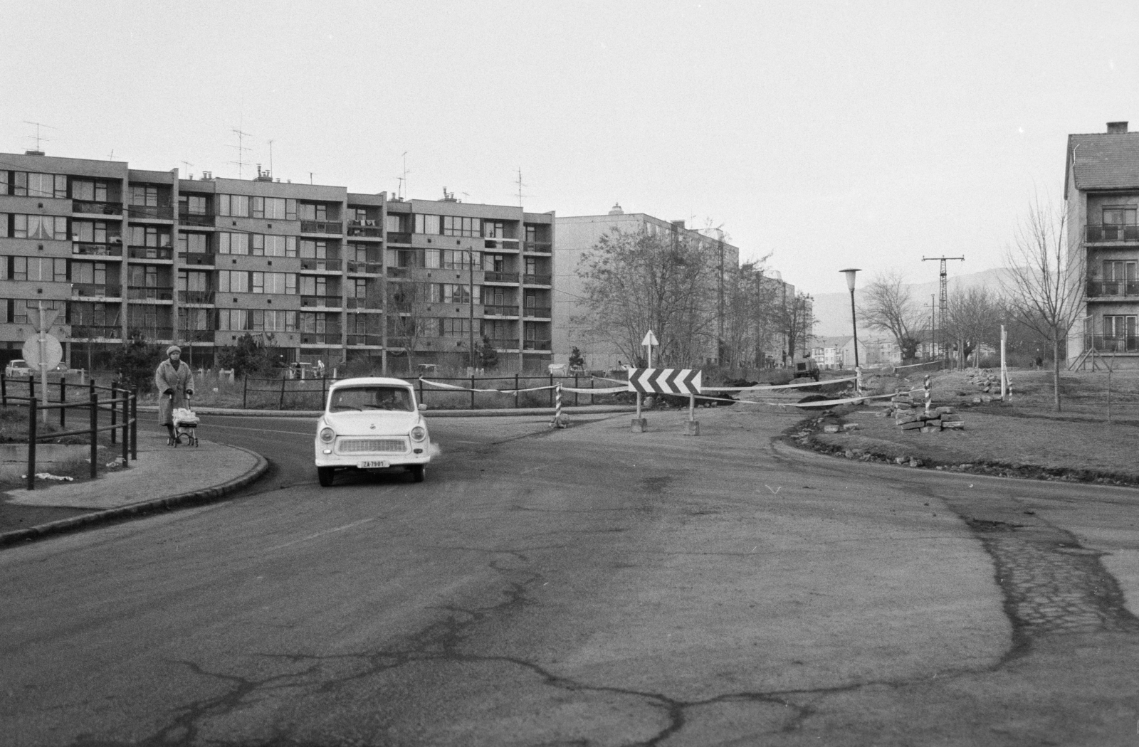 Hungary, Vác, Gombási út, balra a Deákvári főút, jobbra a Lehár Ferenc utca., 1989, Vimola Károly, number plate, Fortepan #266852