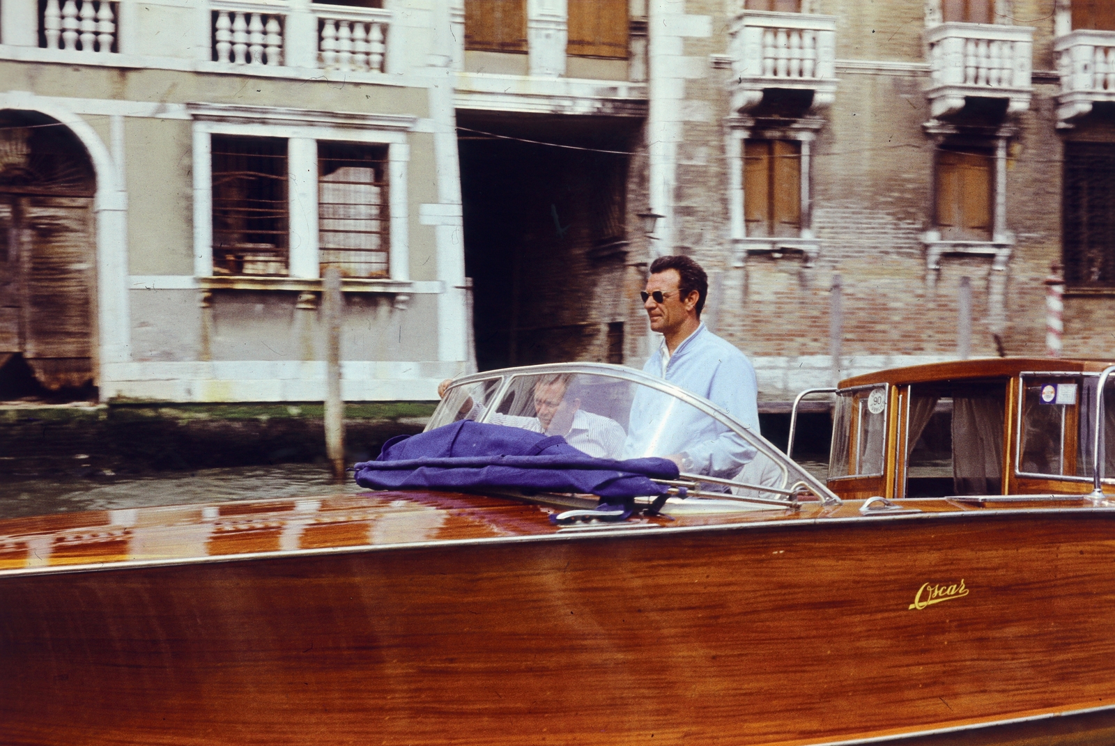 Olaszország, Velence, Canal Grande, háttérben a Palazzo Bernardo és a Palazzo Giustinian., 1974, Vimola Károly, Best of, színes, Fortepan #266993