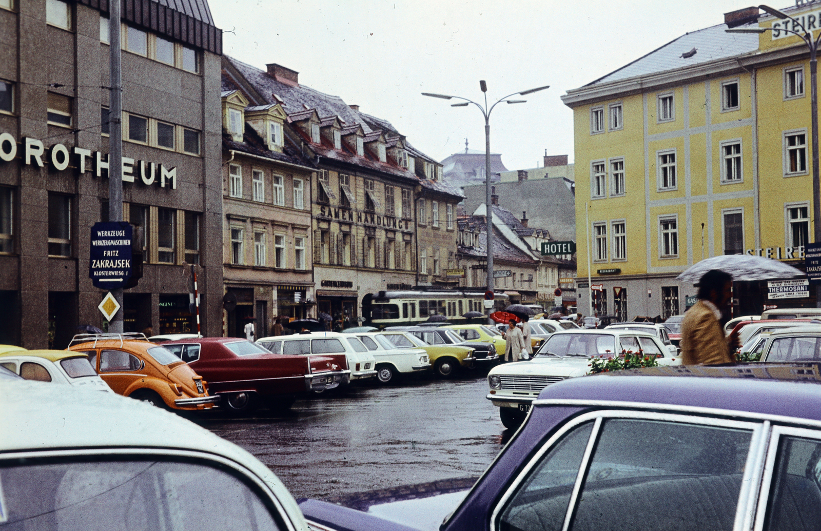 Ausztria, Graz, Jakominiplatz., 1974, Vimola Károly, színes, Fortepan #267009