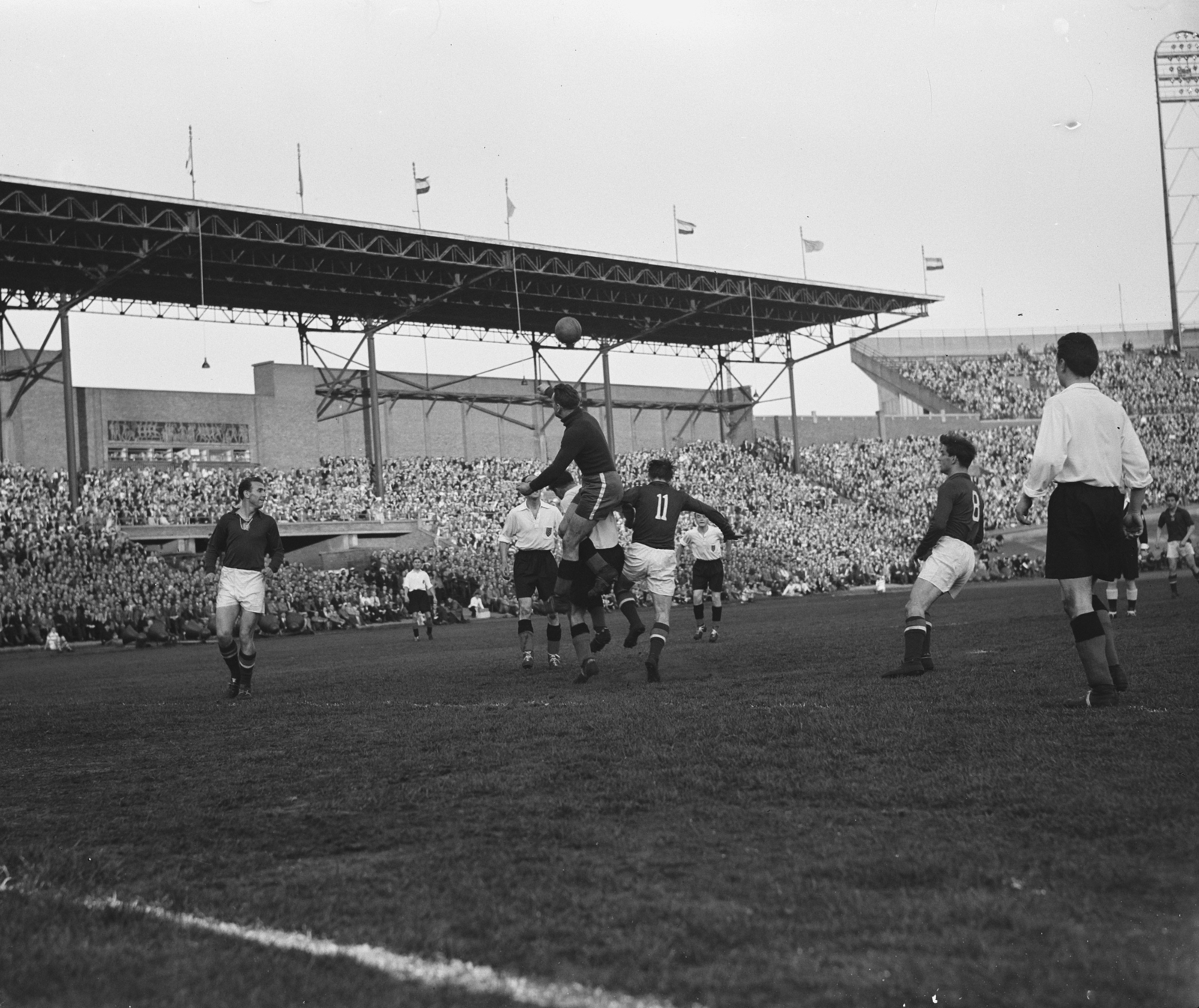 Netherlands, Amsterdam, Olympisch Stadion, 1954. május 14., Amszterdam - Budapest labdarugó-mérkőzés., 1954, Nationaal Archief, football, Fortepan #267198