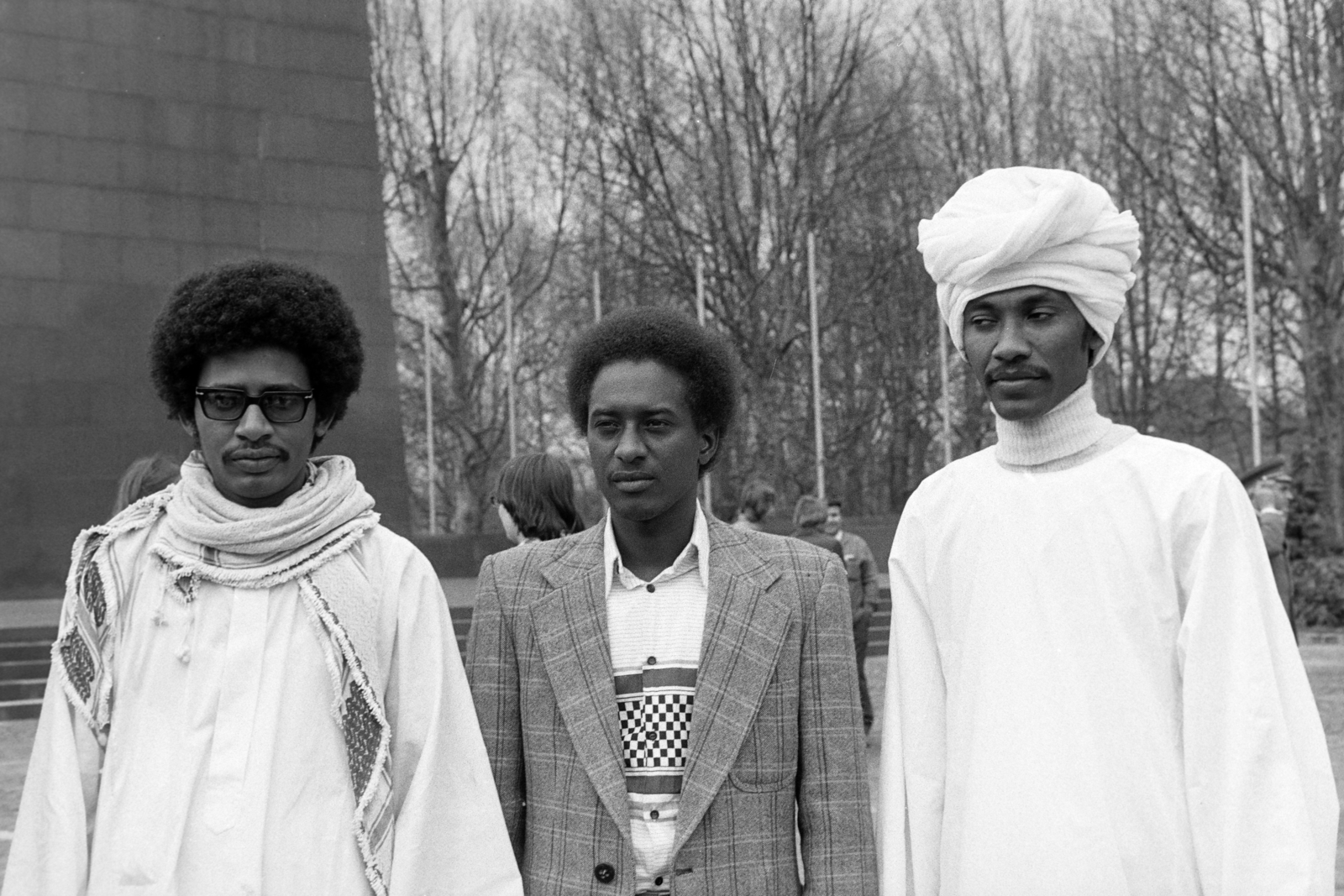 Magyarország, Budapest XIV., Ötvenhatosok tere (Felvonulási tér). A felvétel május 1-i felvonulás alkalmával készült a hazánkban tanuló külföldi diákokról., 1978, Szentkuthy Ibolya, Budapest, Fortepan #267434