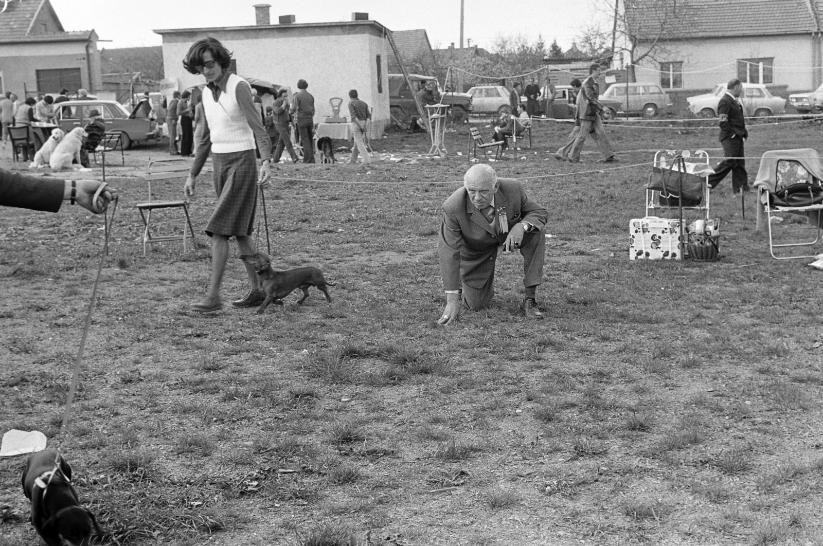 1974, Szentkuthy Ibolya, tacskó, kutya, gazda, Fortepan #267444