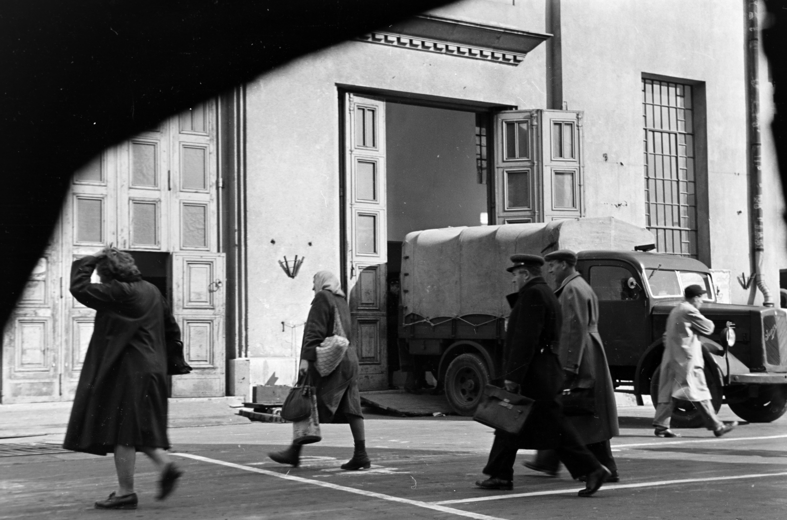 Hungary, Budapest XIV., Egressy út 35-51., a felvétel a Posta Központi Járműtelepén készült., 1955, Bolvári László, Budapest, commercial vehicle, Fortepan #267811