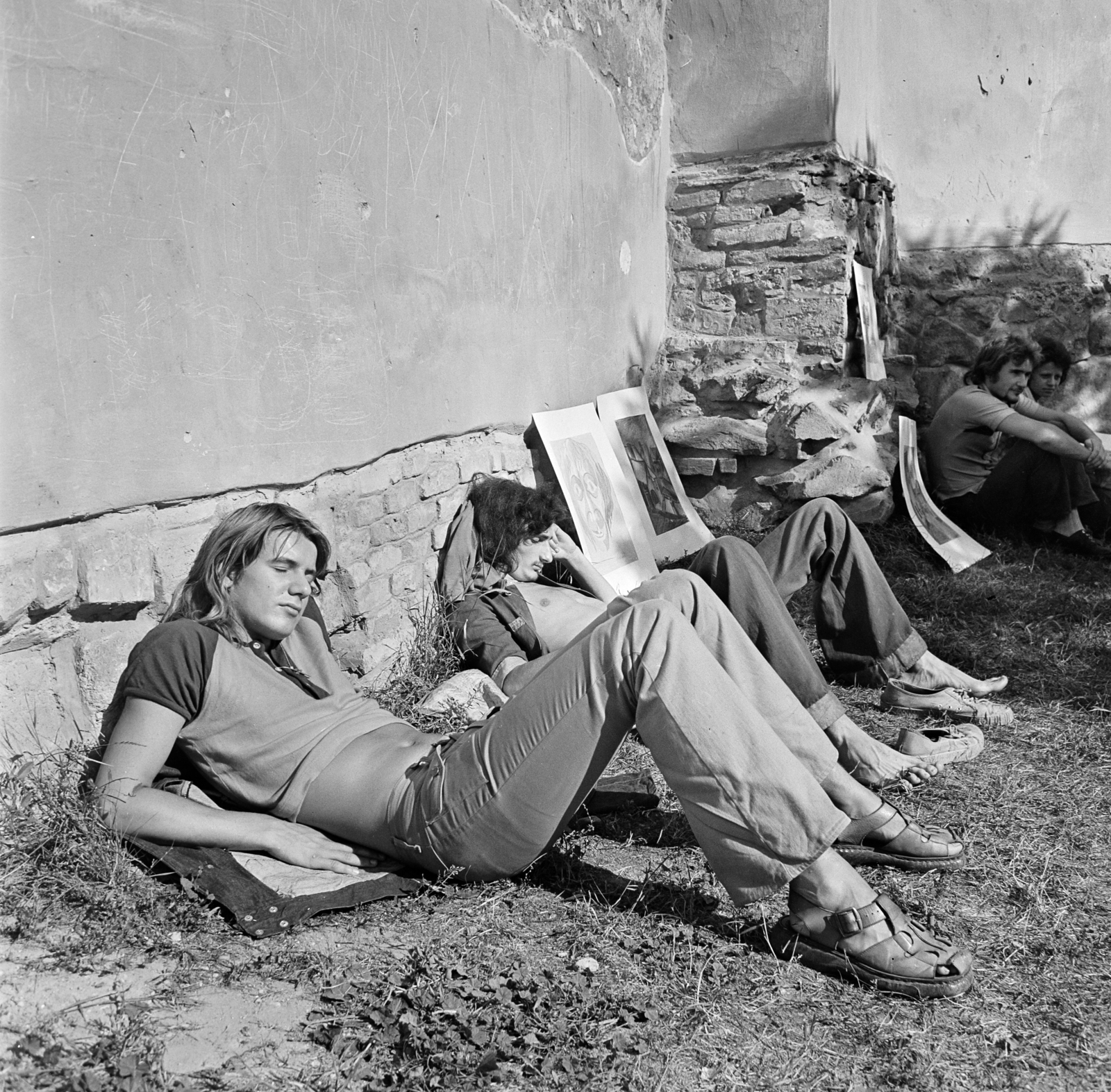 Magyarország, Szentendre, Várdomb, Templom tér, a felvétel a Keresztelő Szent János-templom melletti szabadtéri tárlaton készült., 1975, Gárdos Katalin, Fortepan #268330