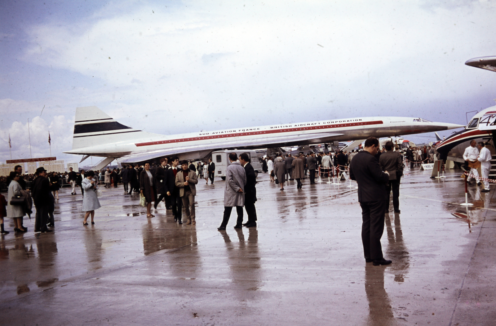 France, Paris, Le Bourget repülőtér, 27. Nemzetközi Légi- és Űrszalon (27e Salon International de l’Aéronautique et de l’Espace)., 1967, Iván Zoltán dr., Concorde airplane, airplane, Fortepan #268666