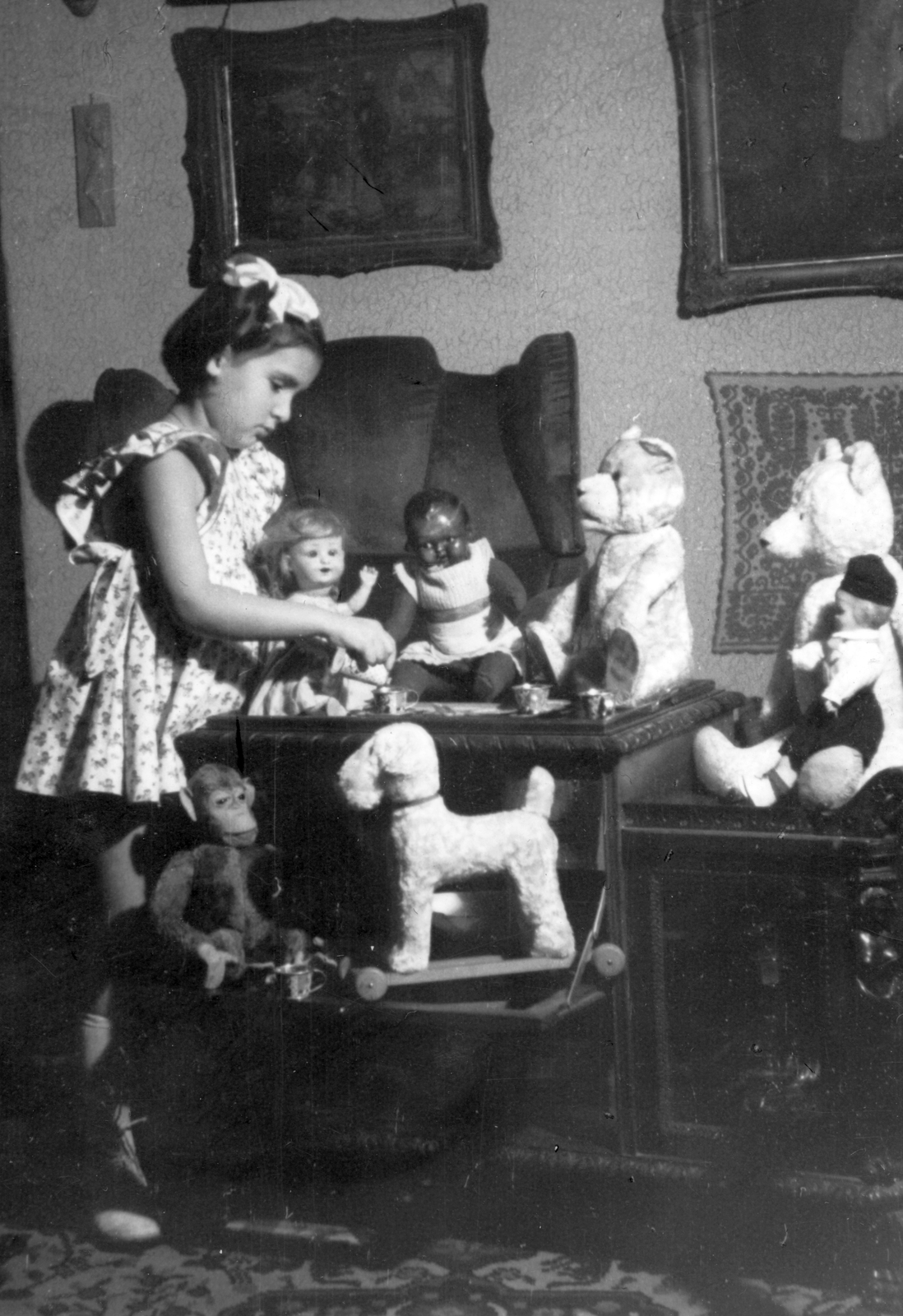 1953, Pohl Pálma, girl, interior, toy, Fortepan #26871