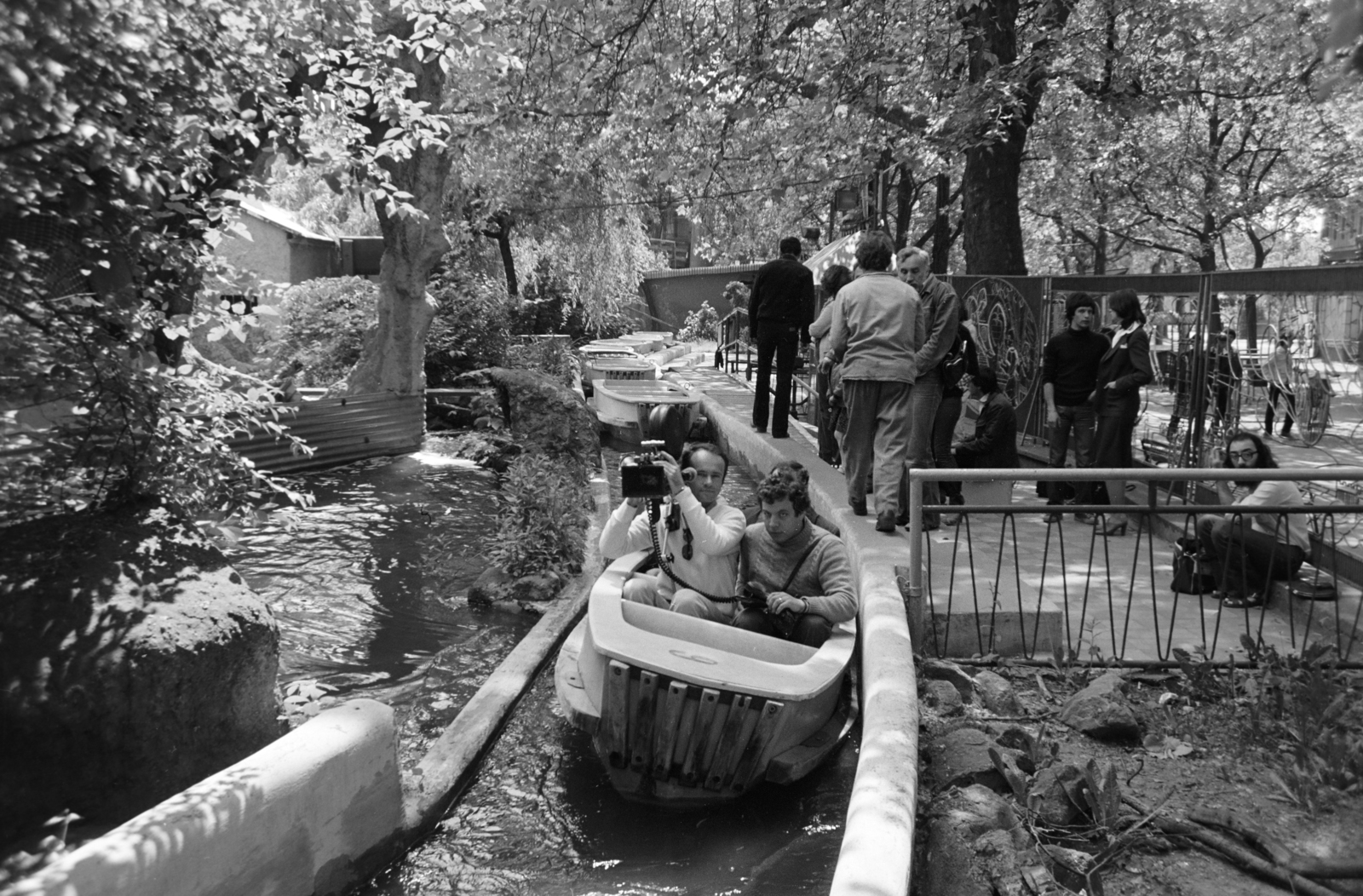 Hungary, Budapest XIV., Mesecsónak. A Bűn című négyrészes televíziós dokumentumfilm-sorozat forgatása., 1982, Kanyó Béla, Budapest, Fortepan #268758