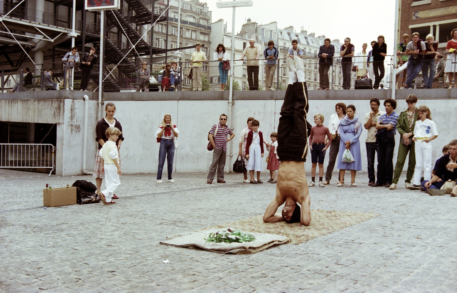 Franciaország, Párizs, Place Georges-Pompidou., 1983, Kanyó Béla, Fortepan #268870