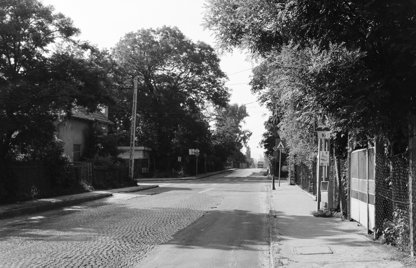 Hungary, Budapest XVI., Batthyány utca az Árpád utca felől, szemben a Rákosi út kereszteződése., 1982, Kanyó Béla, Budapest, Fortepan #268944