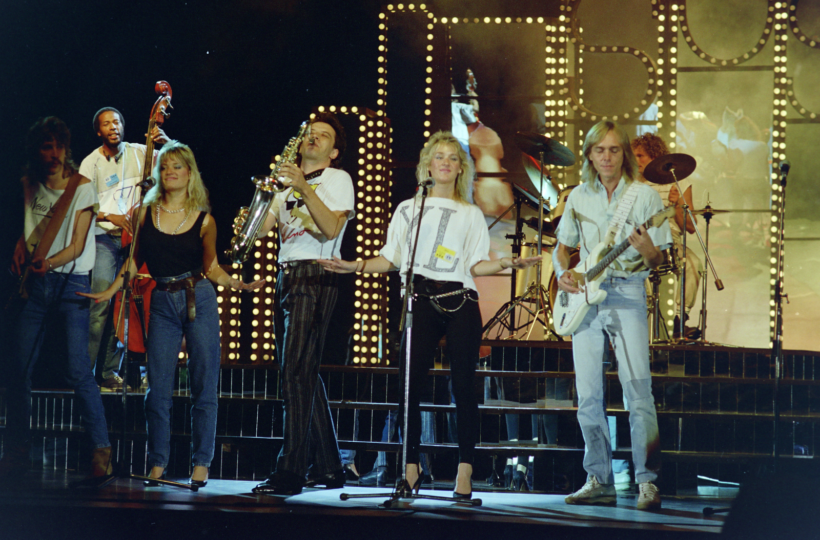 Hungary, Budapest XIV., Budapest Sportcsarnok, a felvétel a „Sztárok a gyermekekért” jótékonysági koncerten készült. Blind Date együttes., 1986, Kanyó Béla, Budapest, singer, Fortepan #269225