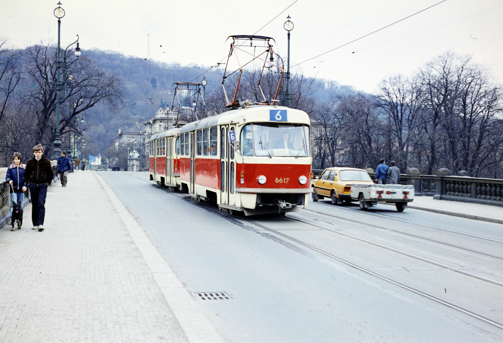 Czech Republik, Prague, Légió híd (most Legií)., 1986, Kanyó Béla, tram, bridge, trailer, Skoda-brand, colorful, Fortepan #269264