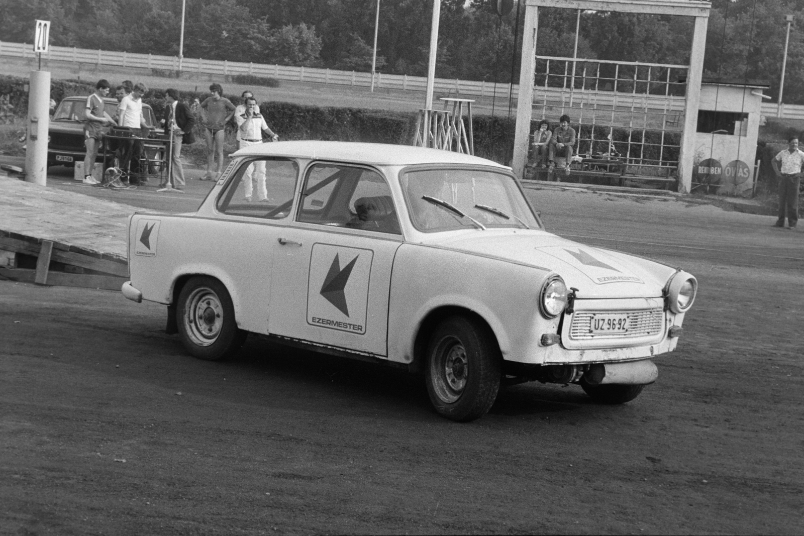 Hungary, Budapest VIII., Kerepesi úti Ügetőpálya, autós-kaszkadőr bemutató., 1983, Kanyó Béla, number plate, Budapest, Fortepan #269316