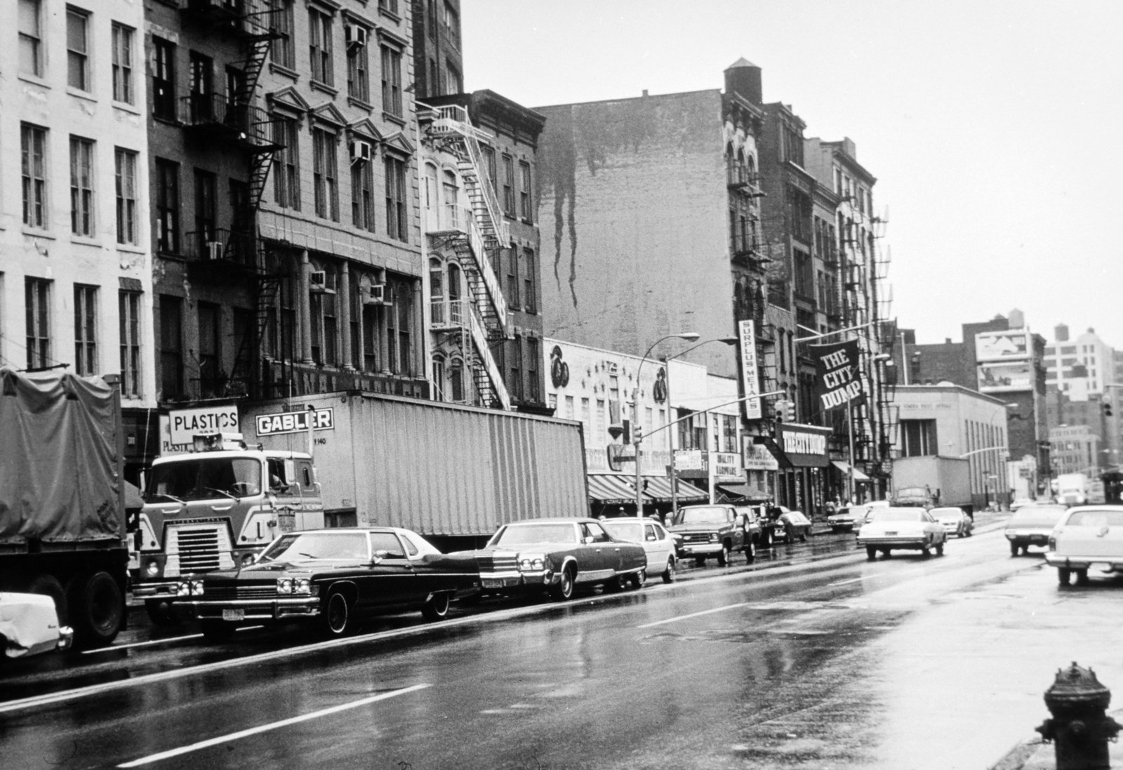 USA, New York, a Canal Street Broadway és Church Street közötti szakasza., 1980, Kanyó Béla, street view, Fortepan #269417