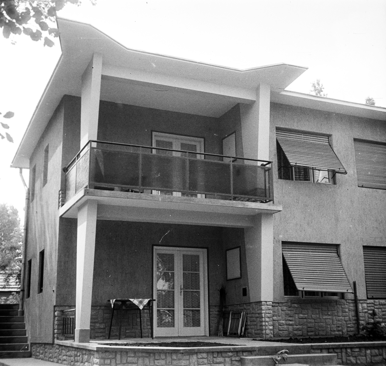 1973, Ladinek Viktor, balcony, entrance, shutter, Fortepan #269657