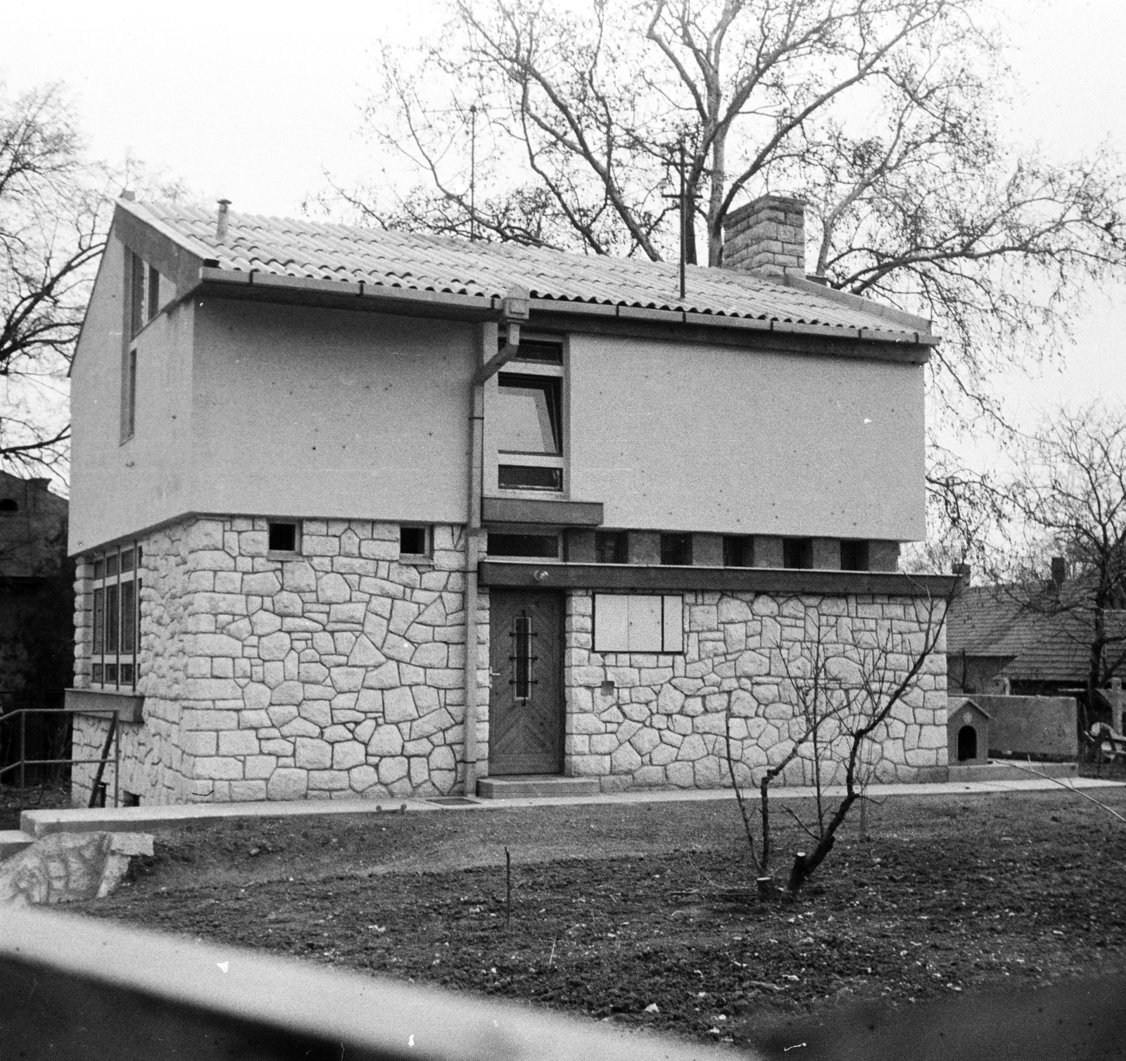 1975, Ladinek Viktor, corrugated sheets, dog house, house, Fortepan #269721