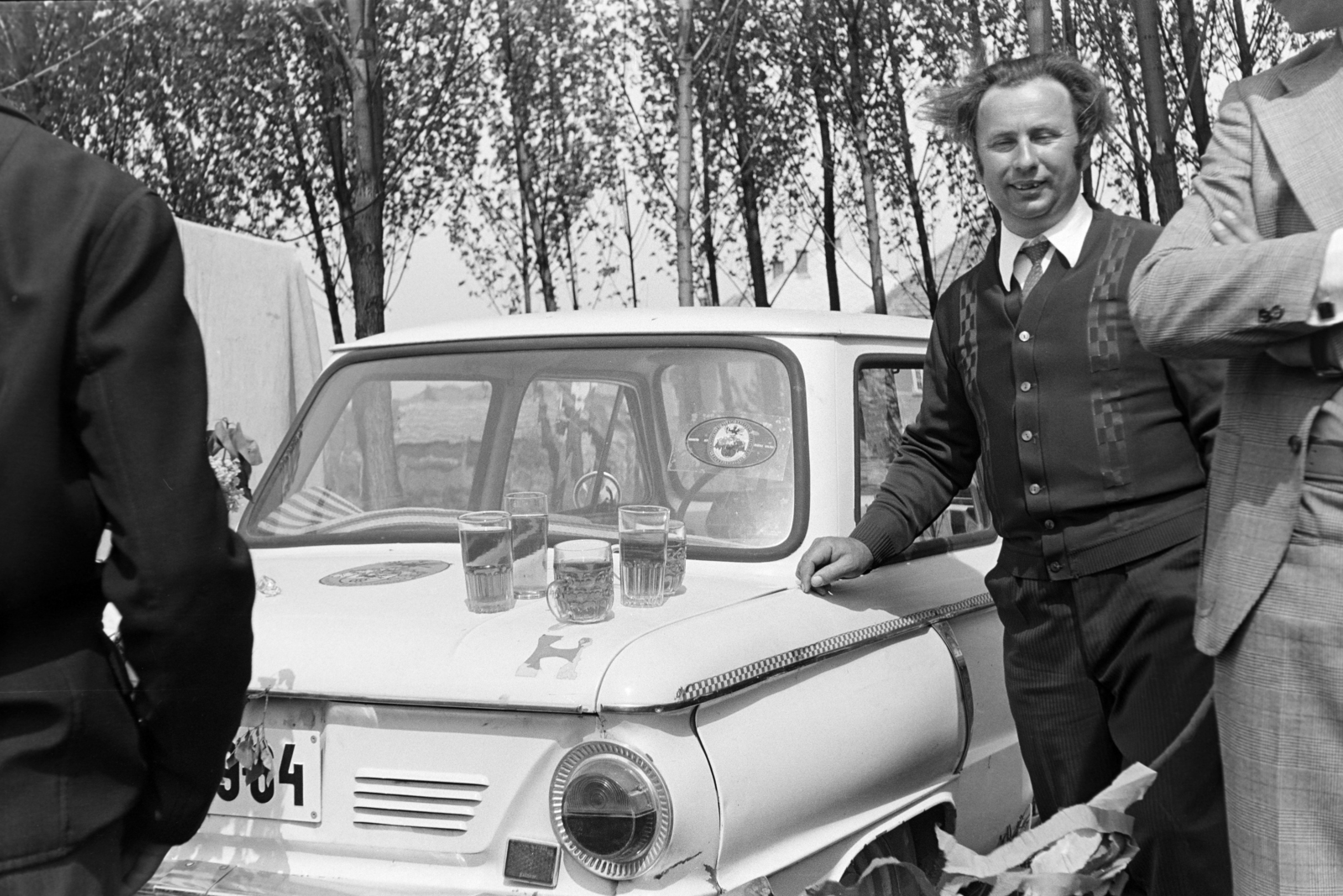 Magyarország, Tarcal, majális, a május 1-i felvonulás résztvevői., 1975, Leskó Imre, Best of, Zaporozsec-márka, Fortepan #269860