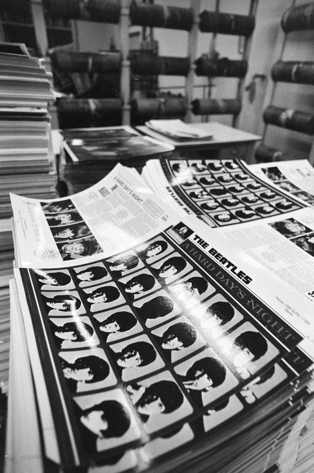 Magyarország, Dorog, Esztergomi út 47., a felvétel a Magyar Hanglemezgyártó Vállalat Dorogi Hanglemezgyárában készült., 1985, Szalay Béla, hanglemez, hanglemez gyártás, Fortepan #269961
