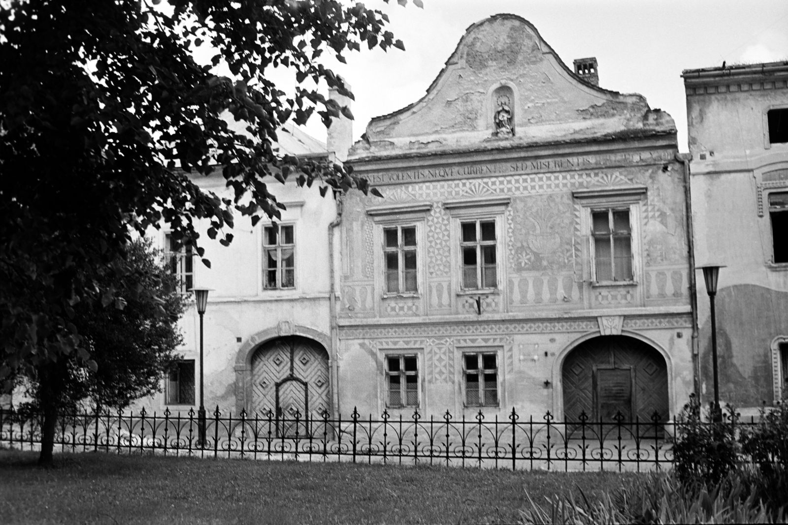 Magyarország, Kőszeg, Jurisics tér 7., Sgraffitós-ház., 1966, Vozárik Edit, Fortepan #270083