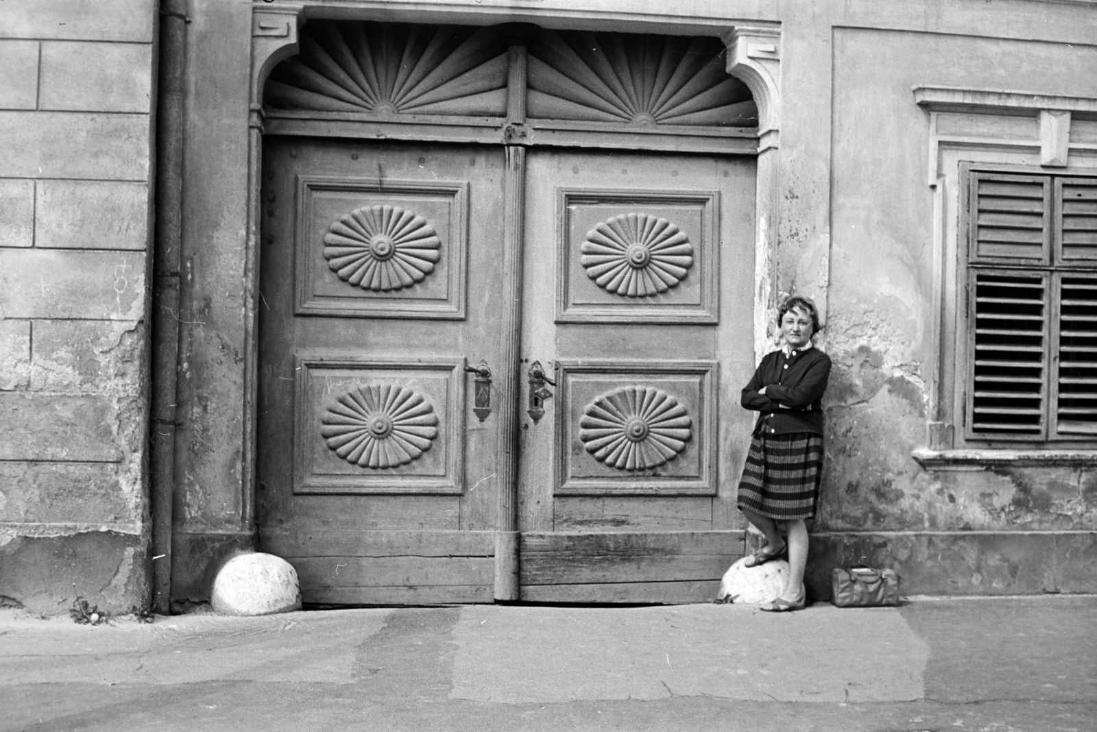 Hungary, Kőszeg, a Pék (Fürst Sándor) utca 5. számú ház kapuja., 1966, Vozárik Edit, curb, gate, Fortepan #270084