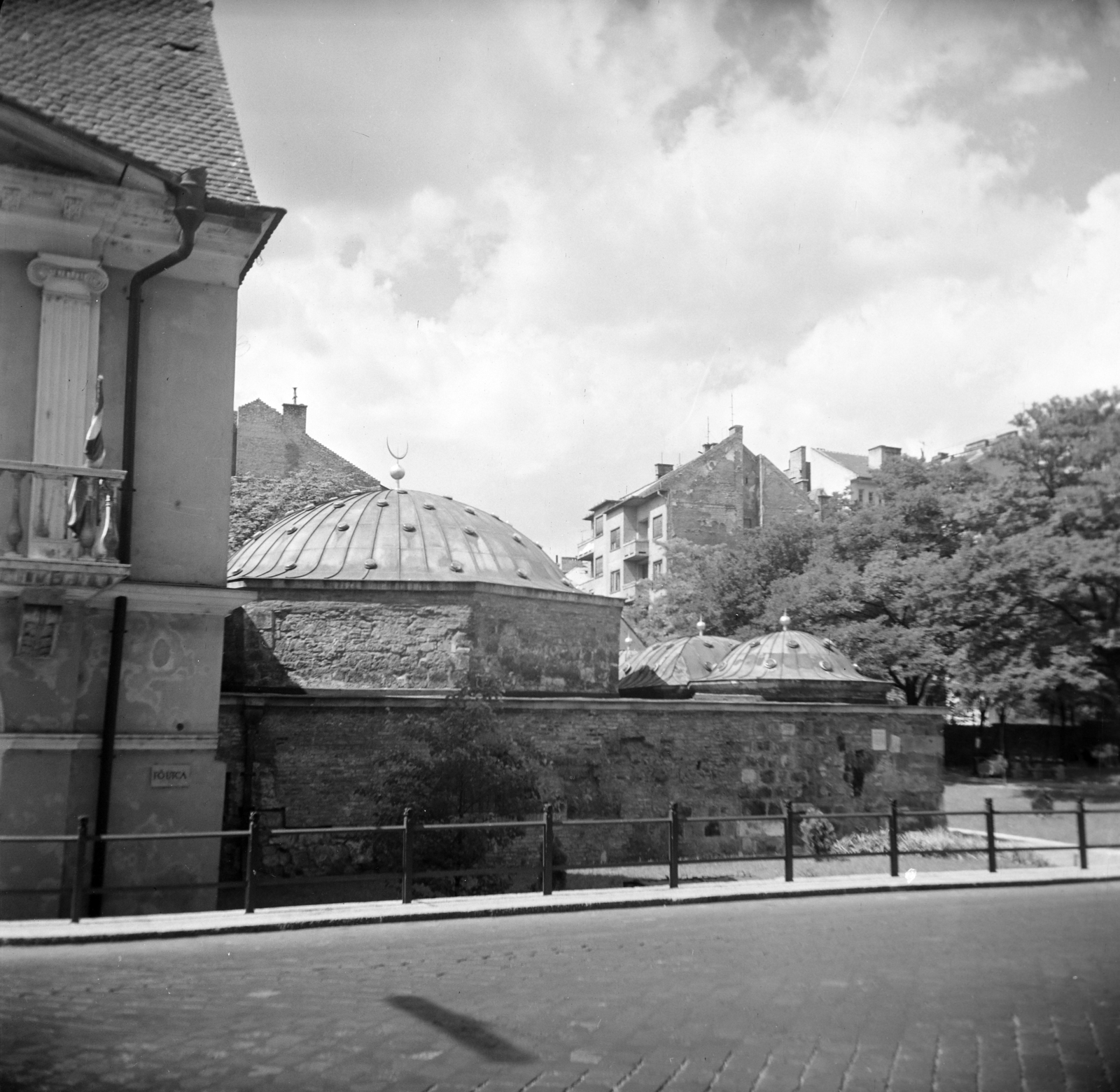 Hungary, Budapest II., Fő utca, Király fürdő., 1960, Vozárik Edit, Budapest, Turkish bath, Fortepan #270208