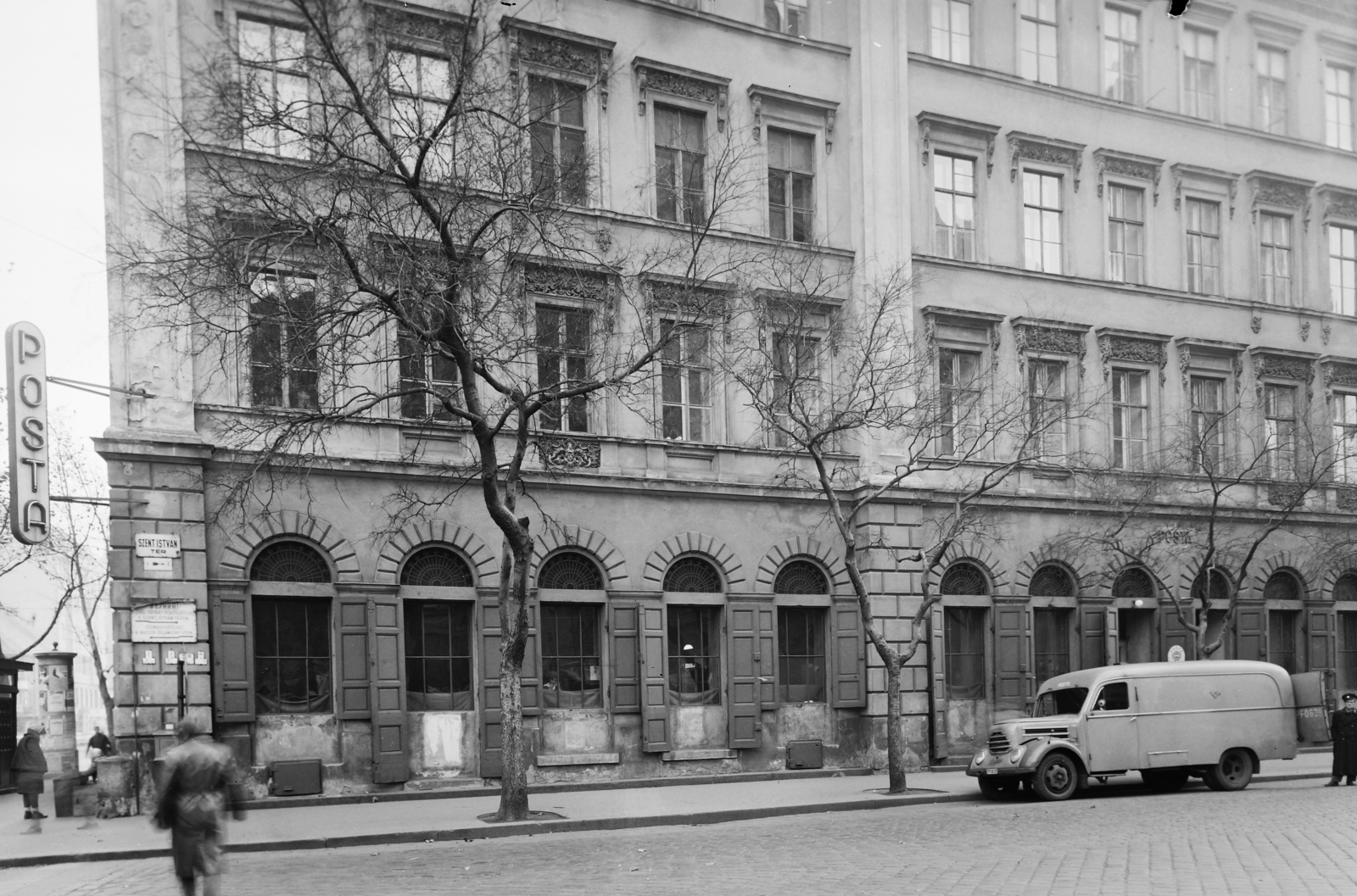 Hungary, Budapest V., Szent István tér - Bajcsy-Zsilinszky út sarok., 1961, UVATERV, commercial vehicle, post, Budapest, Fortepan #27033