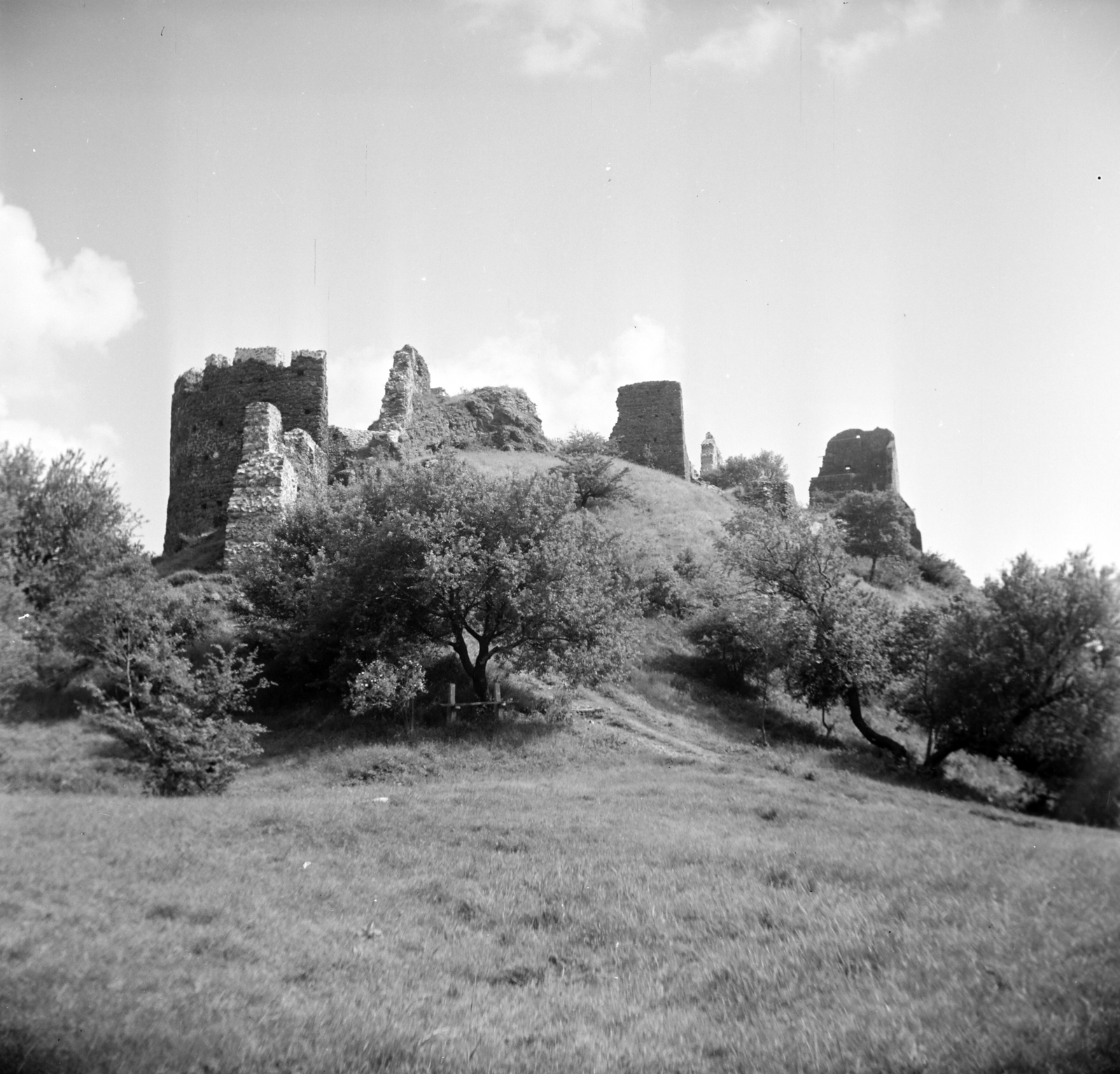 Hungary,Lake Balaton, Szigliget, várrom., 1968, Vozárik Edit, castle, Lake Balaton, Fortepan #270337