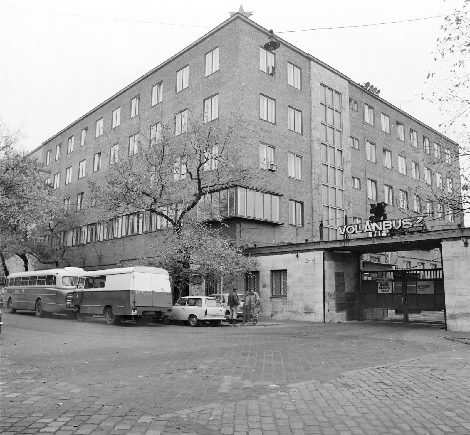 Magyarország, Budapest XIII., Szabolcs utca 17., VOLÁNBUSZ főműhely., 1976, UVATERV, Budapest, Fortepan #270651