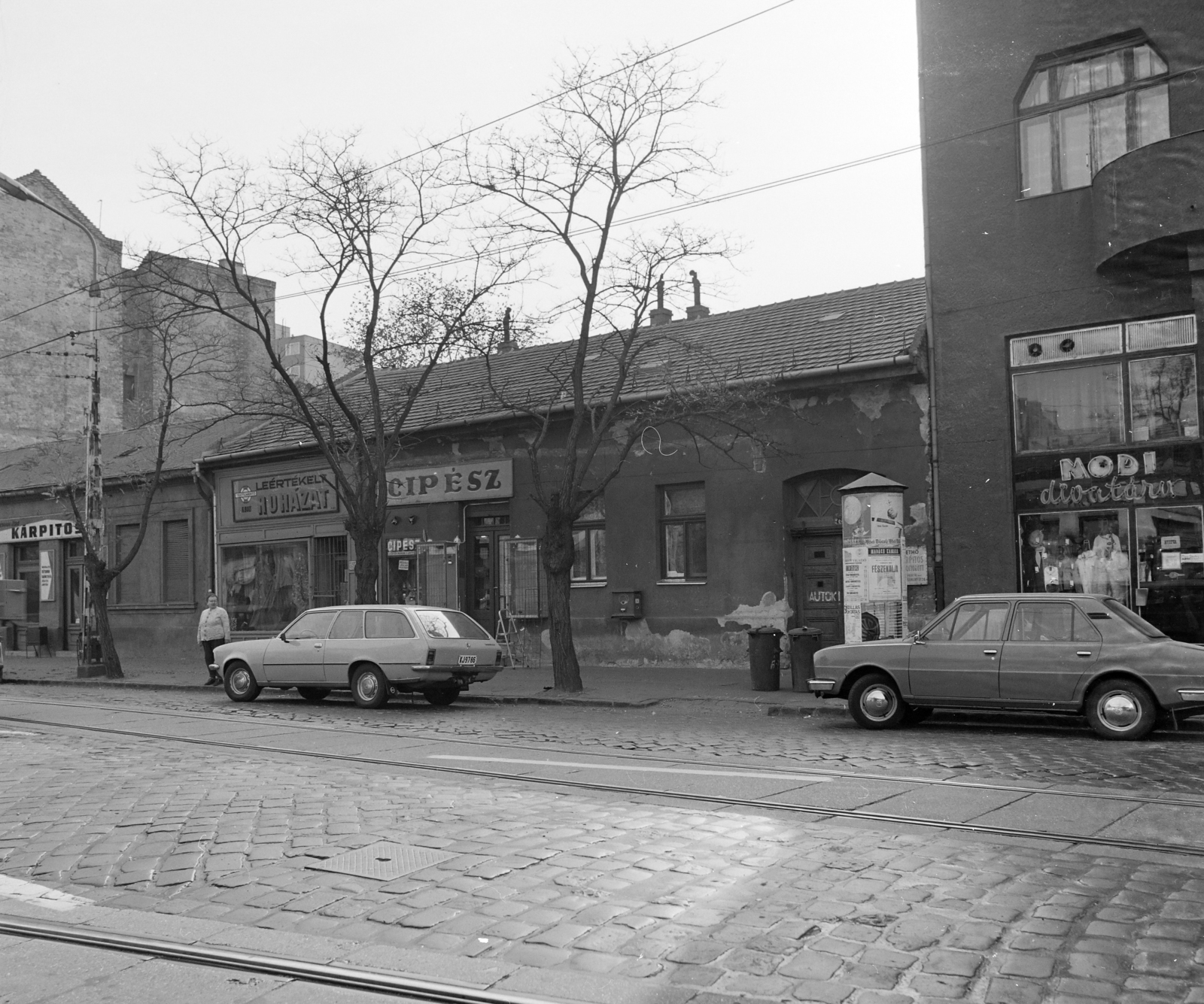 Magyarország, Budapest IV., Árpád út, középen a 79. számú ház., 1983, UVATERV, rendszám, Budapest, Fortepan #270694