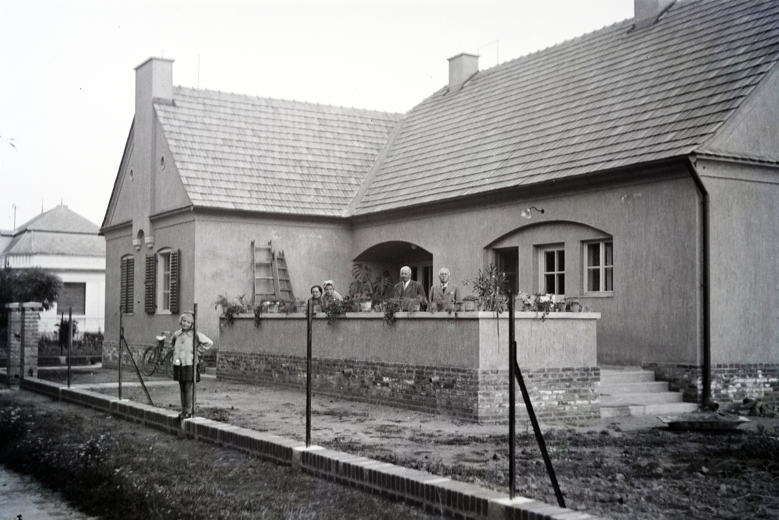 Hungary, Őcsény, Rákóczi utca 4. számú épület, benne a községi orvos lakása és rendelője., 1940, Fodor András örökösei, Fortepan #270749
