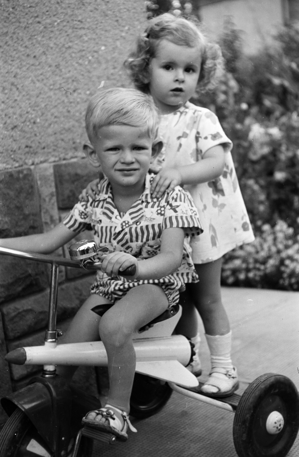 1973, Fodor András örökösei, kids, tricycle, Fortepan #270863