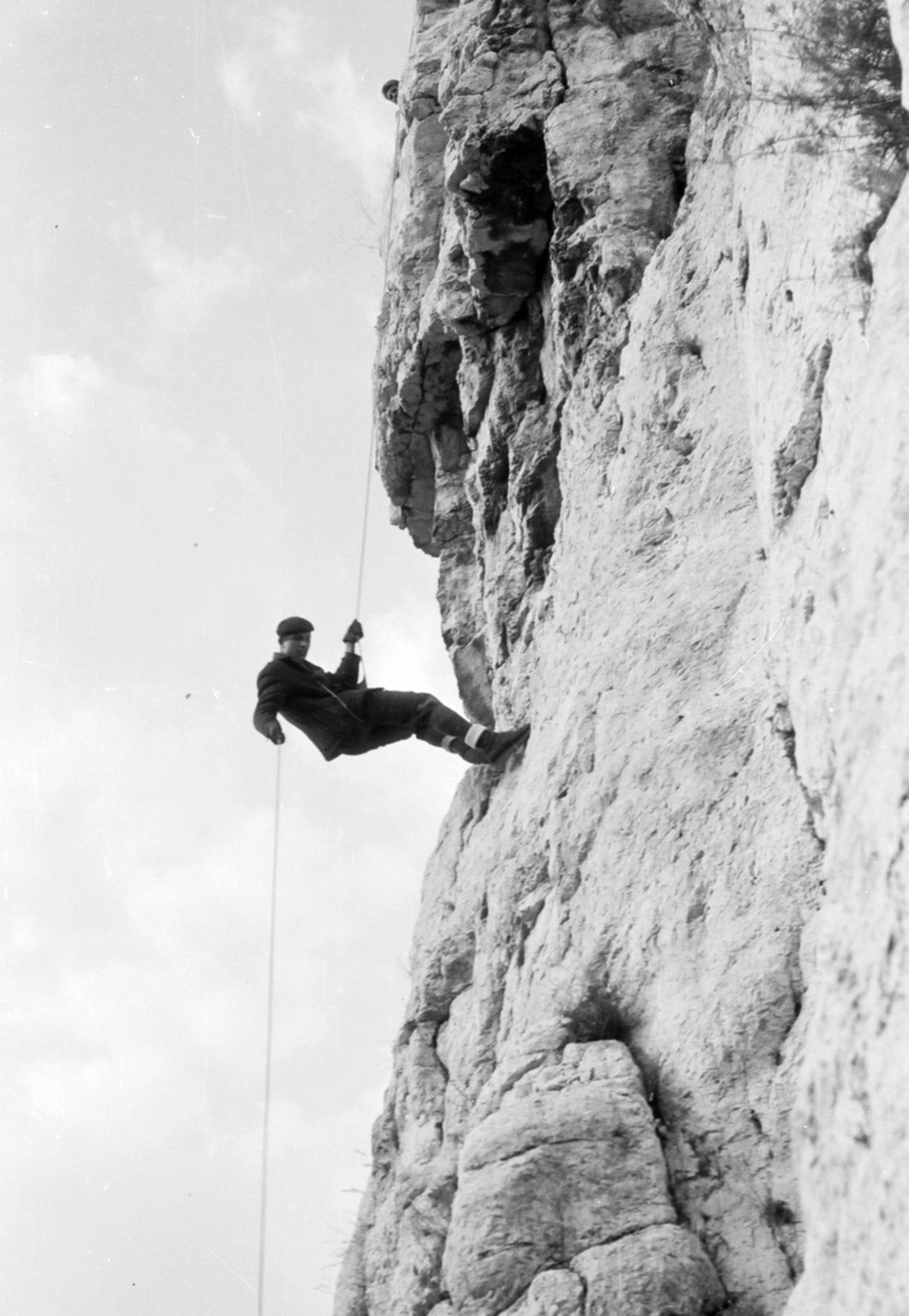 Hungary, Csobánka, Oszoly-szikla., 1968, Drimbe József, rock, Mountaineering, hill climbing, Fortepan #27092