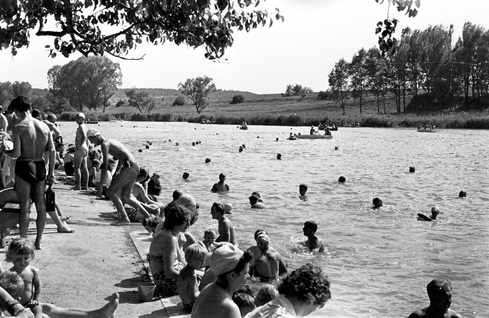 Hungary, Sopron, Nagytómalom, Tómalom fürdő., 1962, Lipovits Károly, bathing, Fortepan #271168