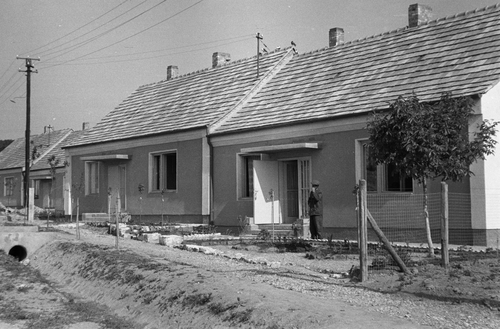 1960, Lipovits Károly, open ditch, house, Fortepan #271453