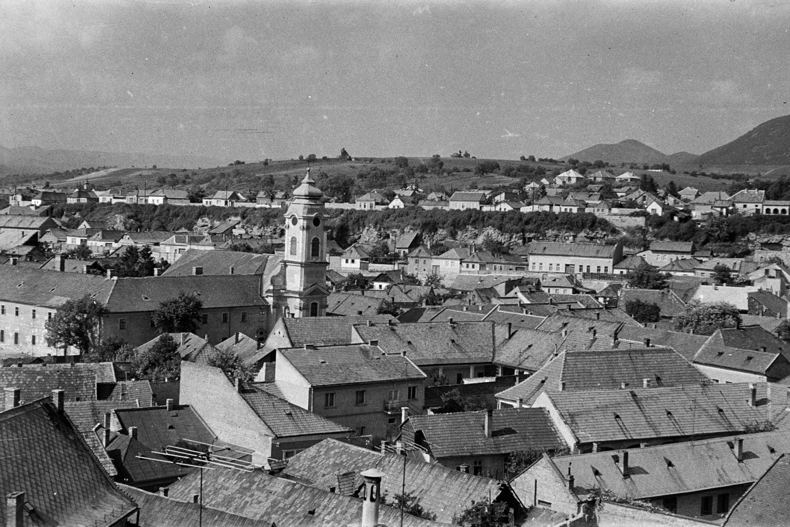 Hungary, Eger, látkép a Minaretből, szemben a Szervita templom., 1961, Lipovits Károly, Fortepan #271549