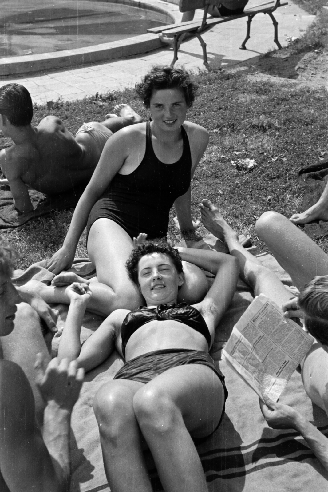 Hungary, Pécs, Hullámfürdő., 1957, Lipovits Károly, beach, bathing suit, Fortepan #271655
