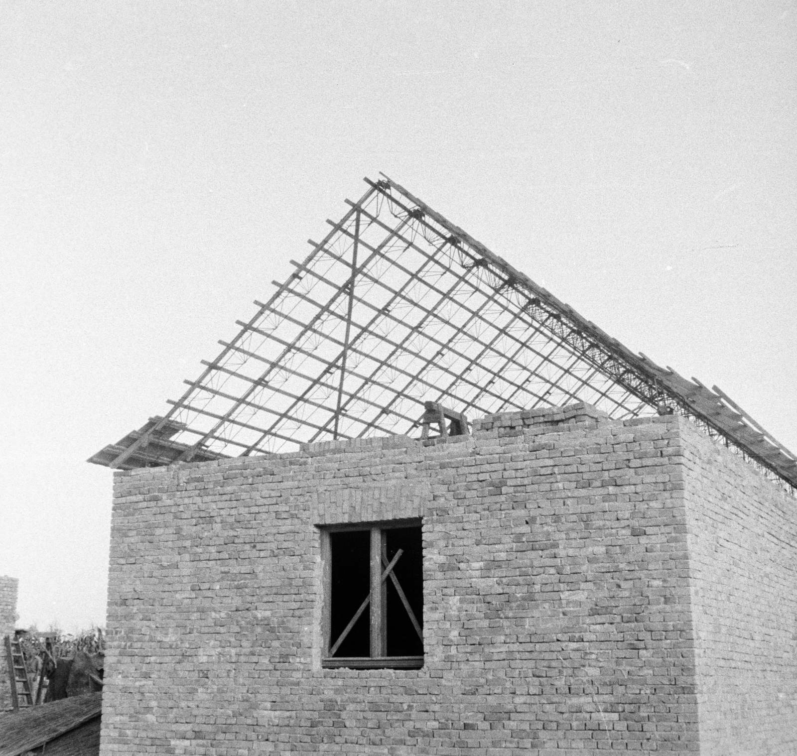 1957, Lipovits Károly, roof, photo aspect ratio: square, house, construction, Fortepan #271869